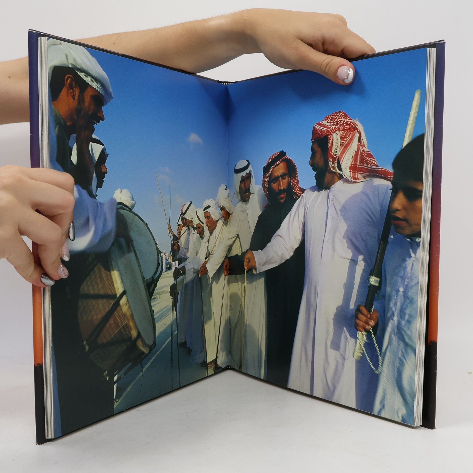 Various authors Dubai