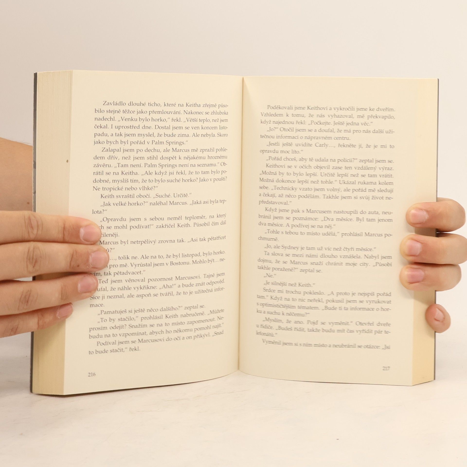 Richelle Mead Stříbrné stíny. Pokrevní pouta. 5. díl