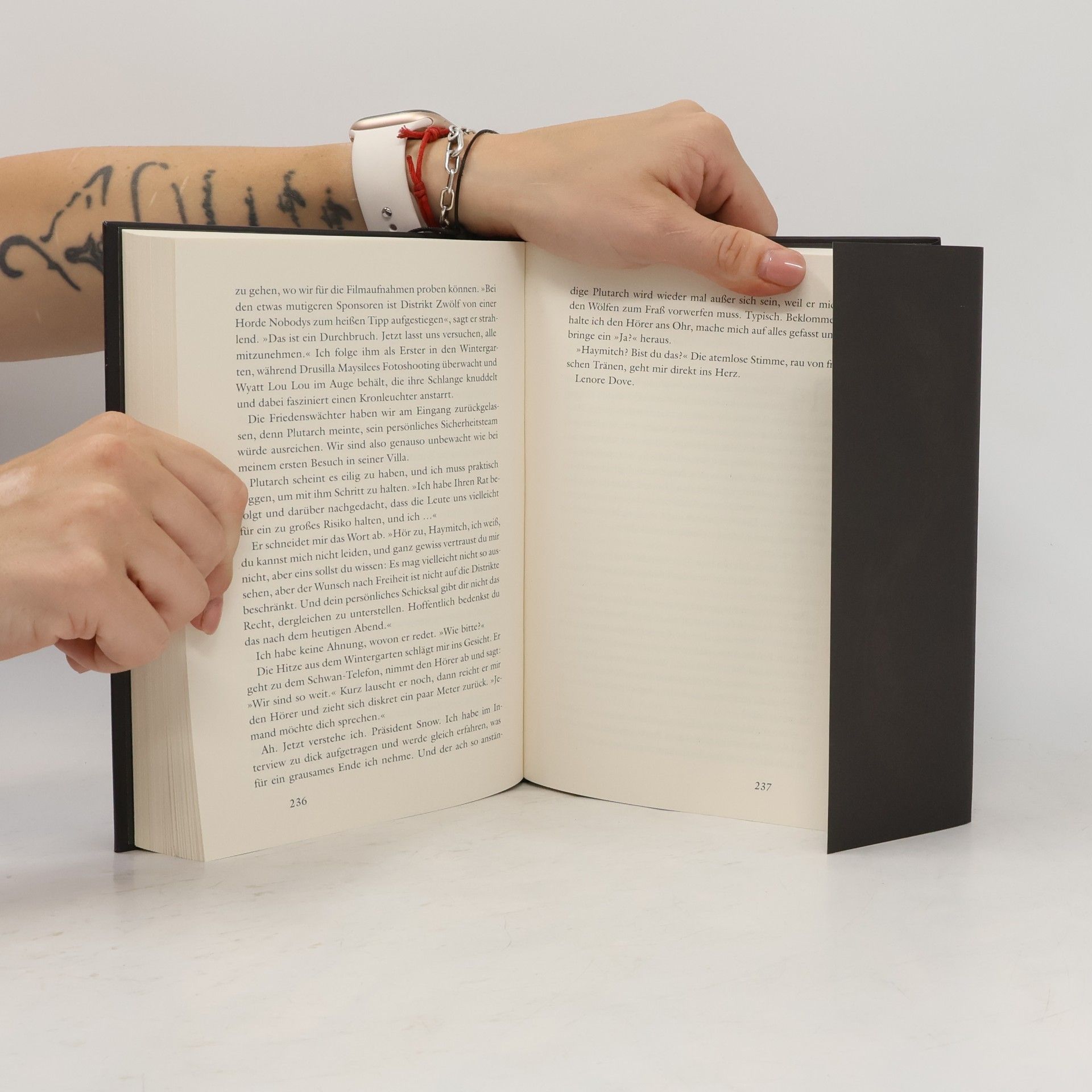 Suzanne Collins Die Tribute von Panem. Der Tag bricht an