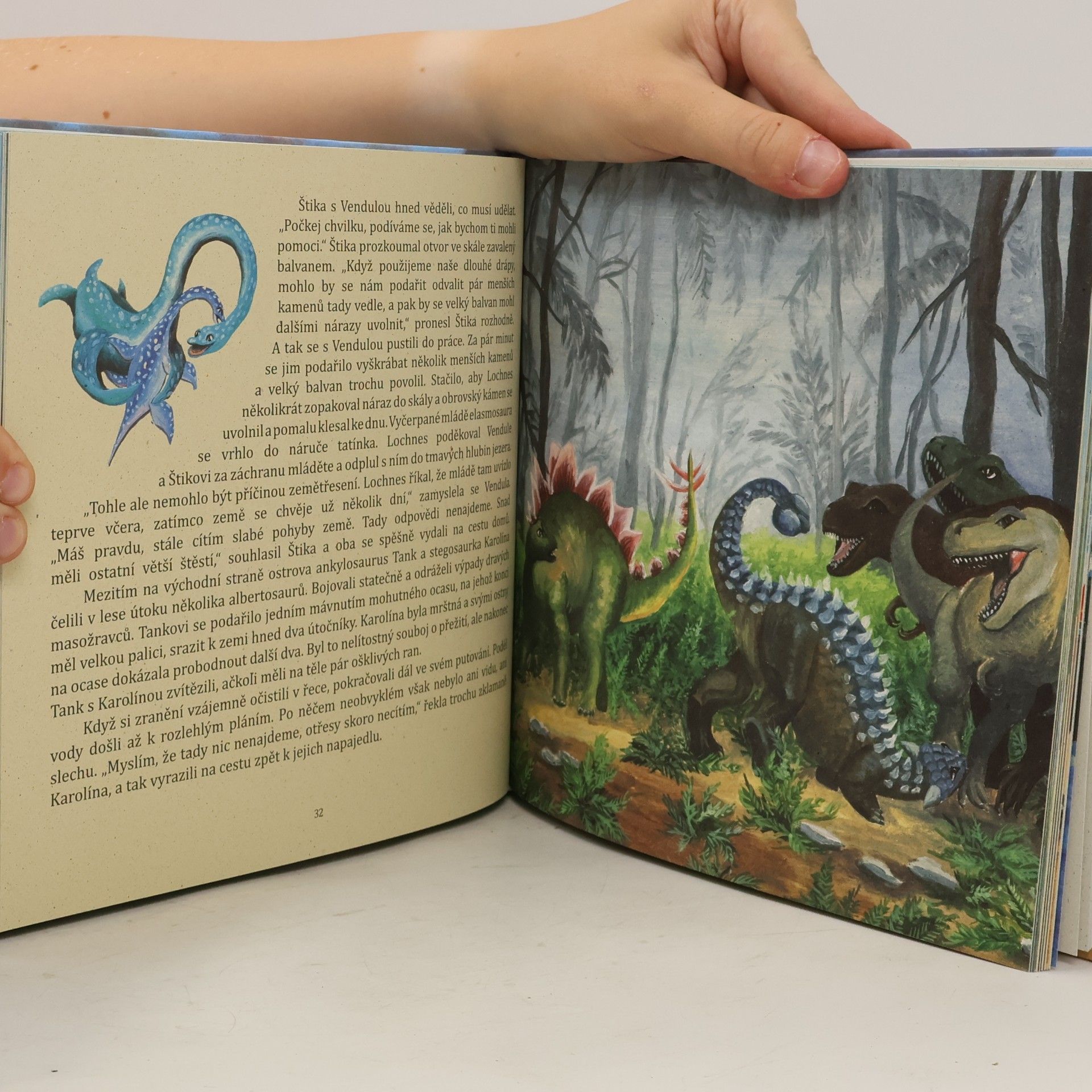 Helena Strouhalová Dinopohádky : dinosauří příběhy na dobrou noc