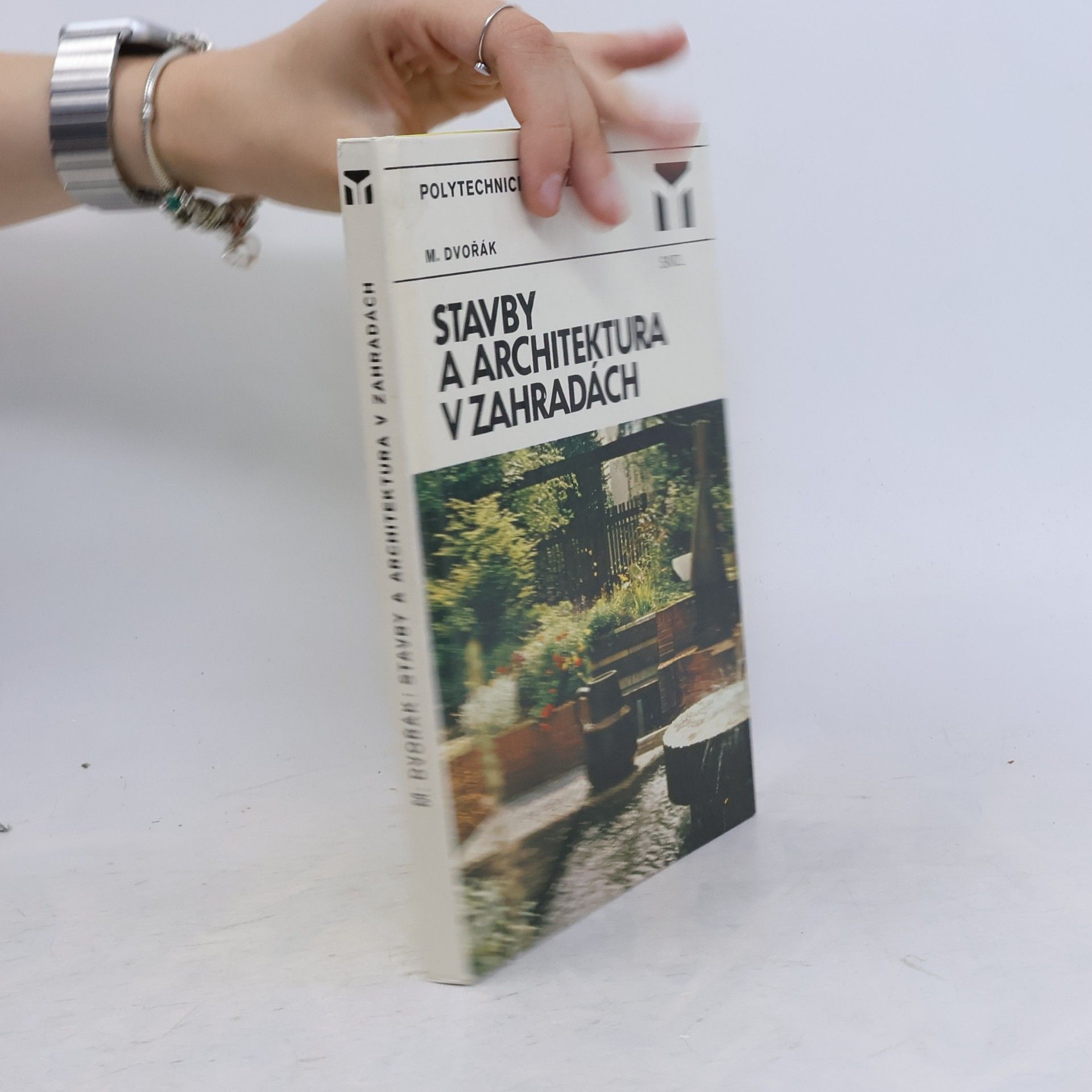 Miloš Dvořák Stavby a architektura v zahradách