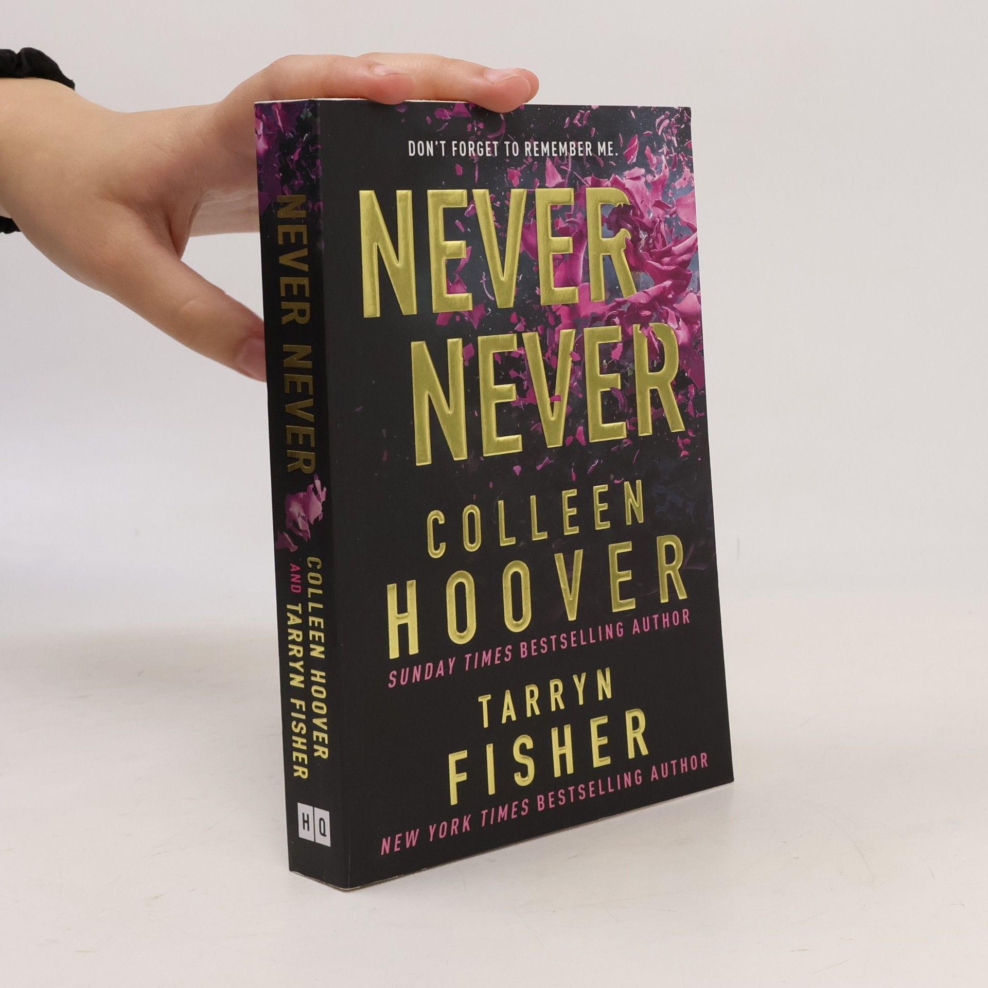 Tarryn Fisher Never Never