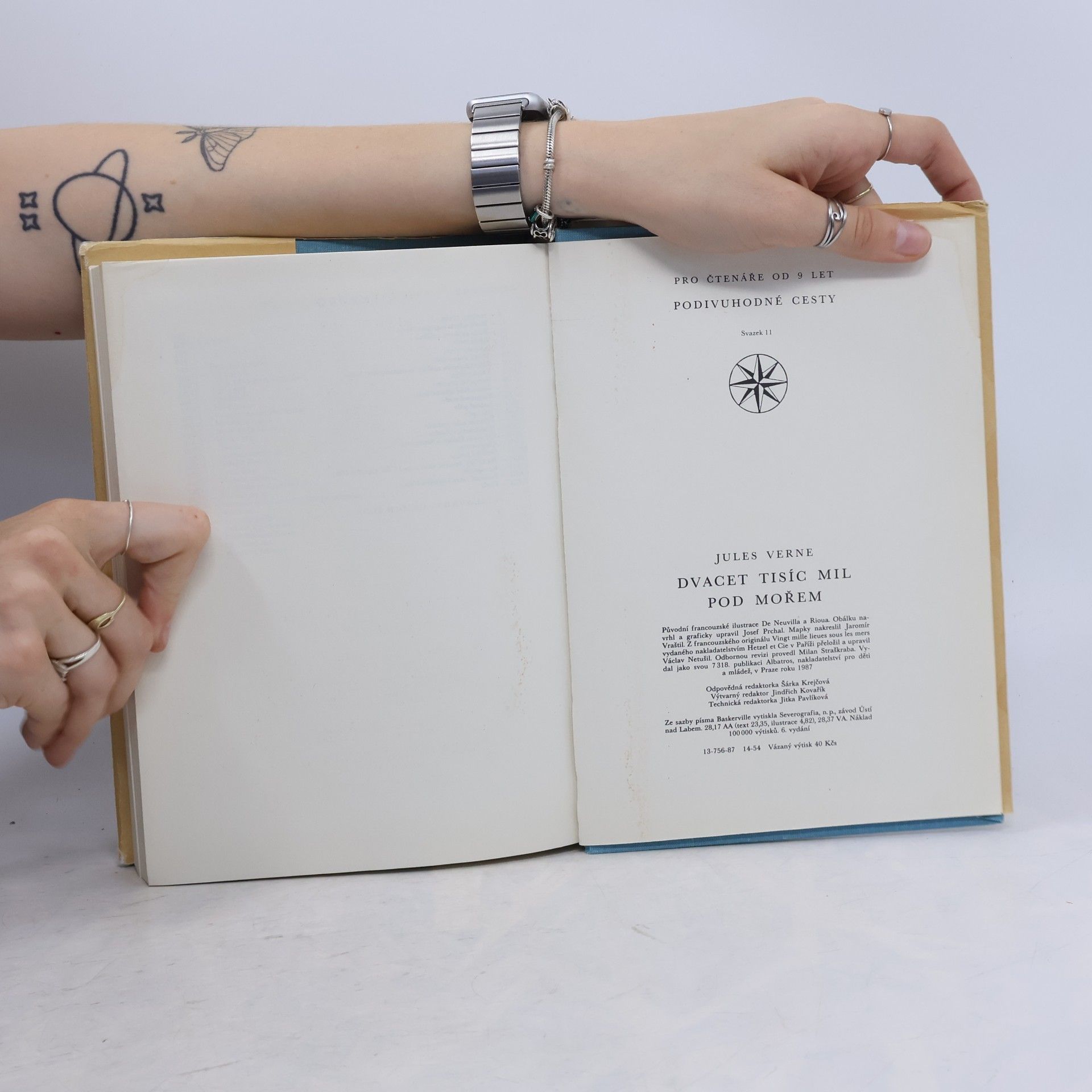 Jules Verne Dvacet tisíc mil pod mořem