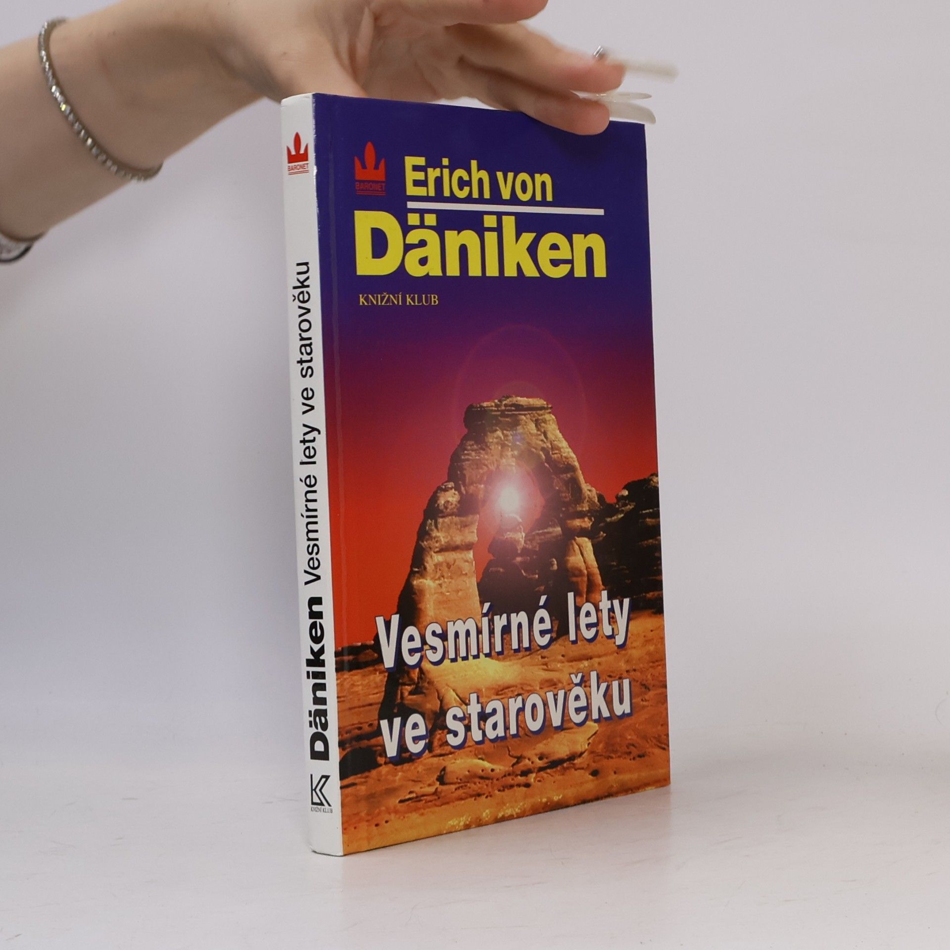 Erich von Däniken Vesmírné lety ve starověku