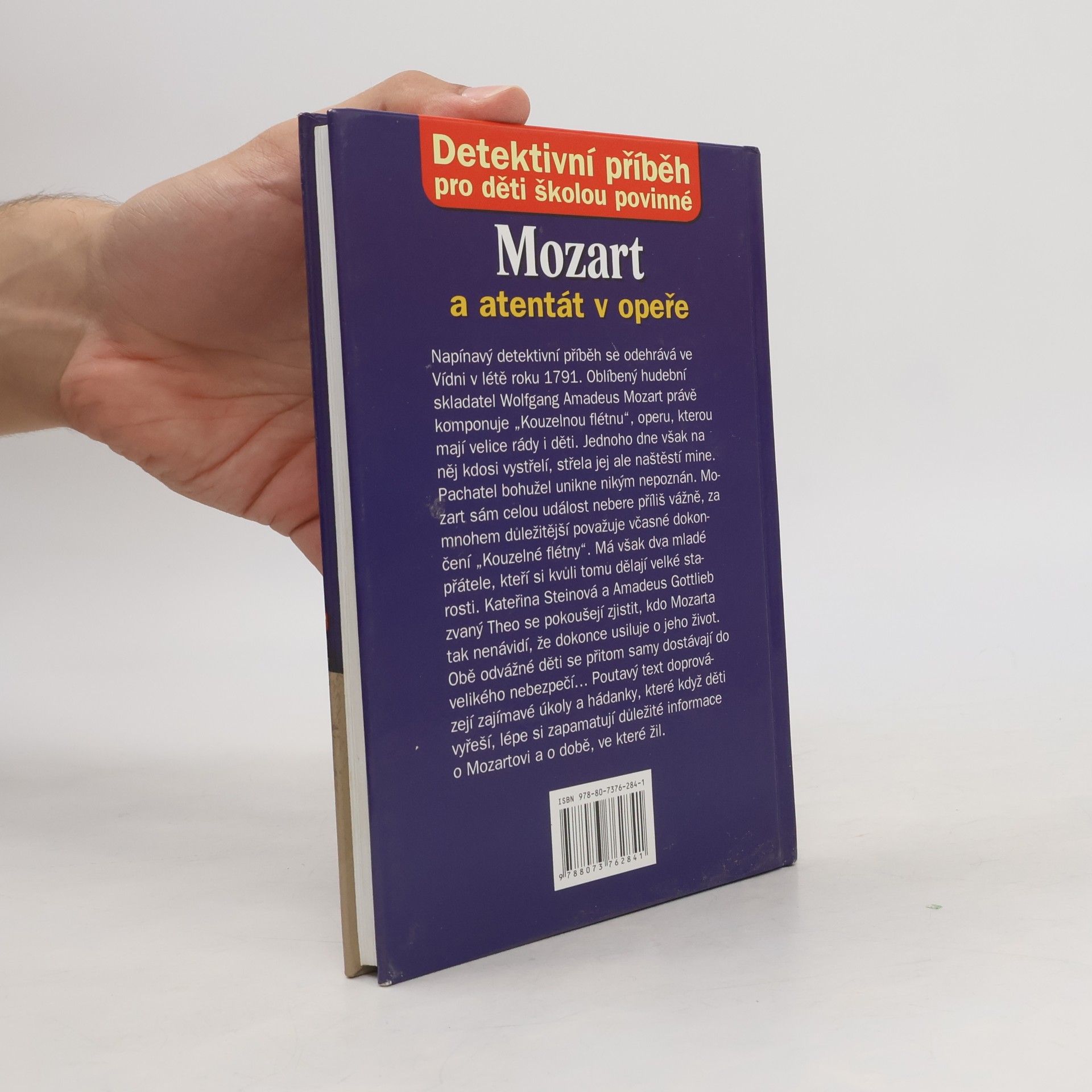 Christa Pöppelmann Mozart a atentát v opeře