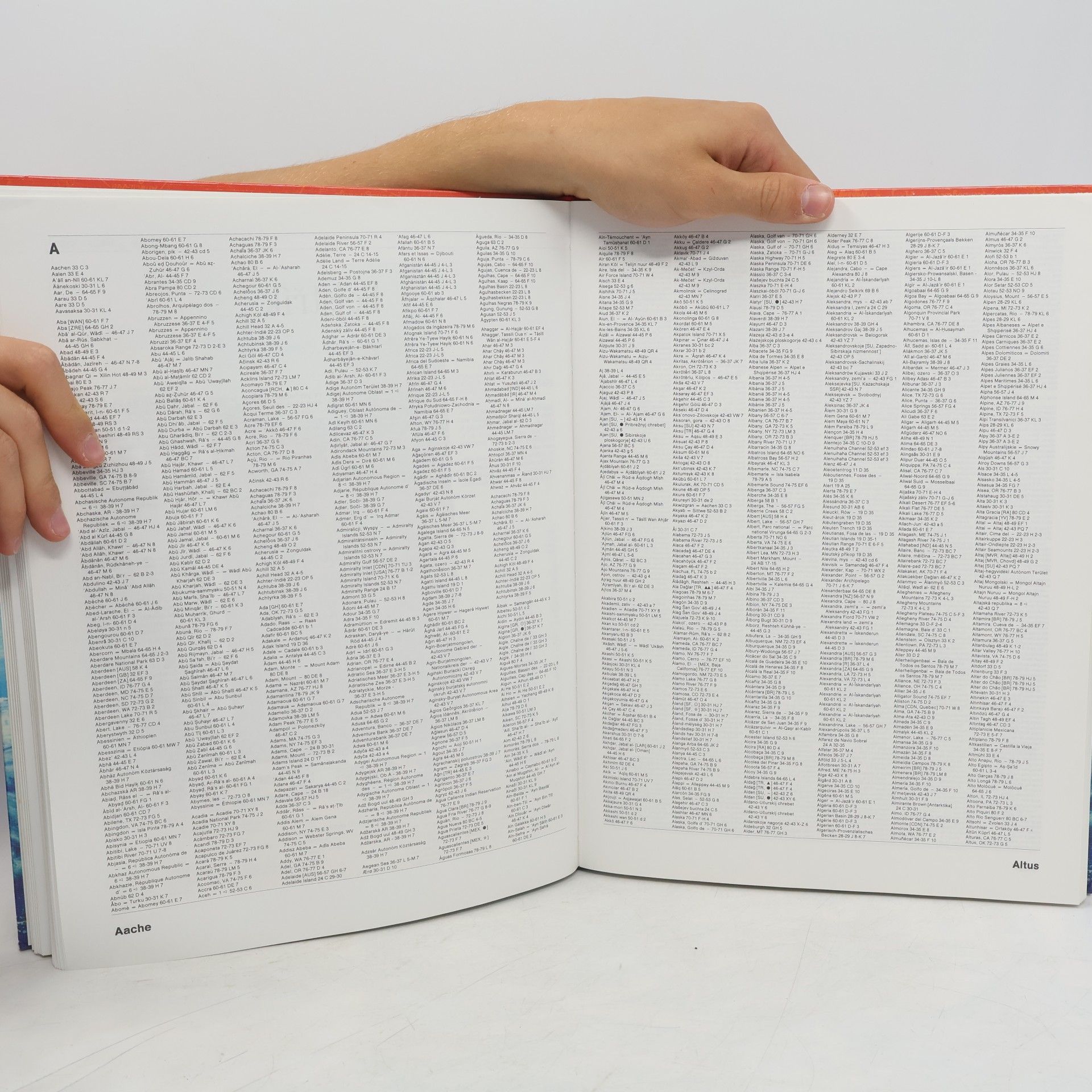 Collectif d'auteurs Velký atlas světa. Názorný a ilustrovaný obraz kontinentu