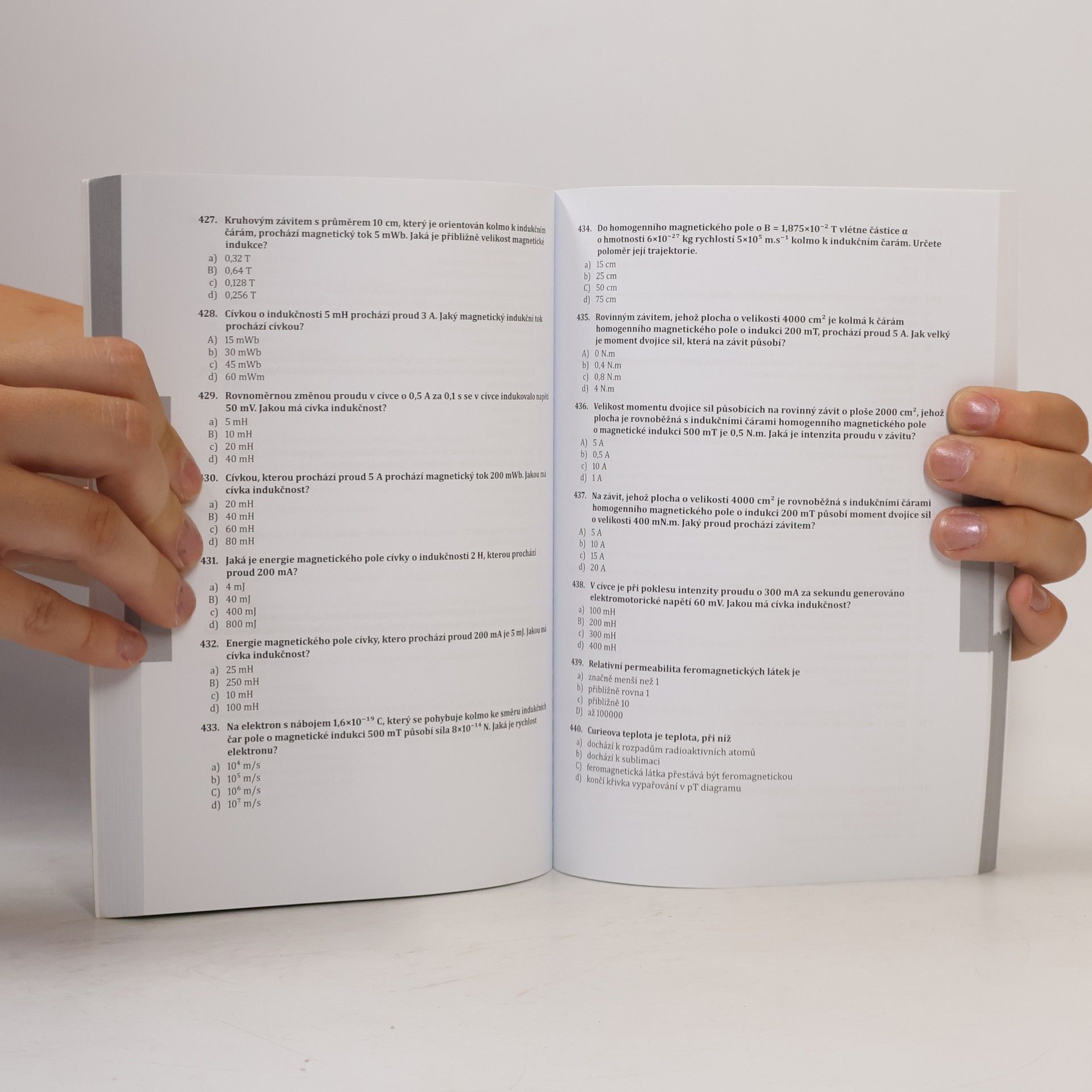 Autorenkollektiv Všeobecné a zubní lékařství
