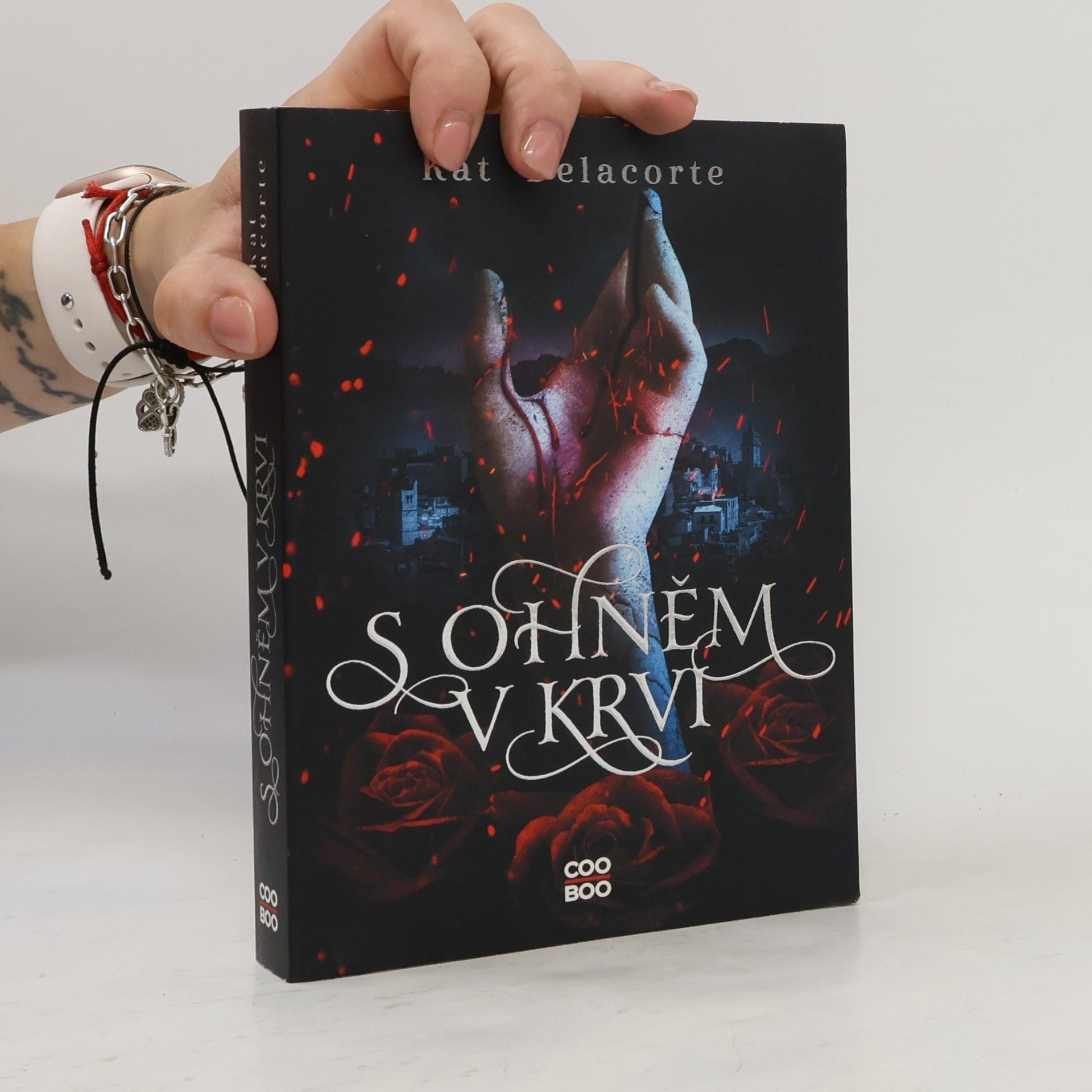 Kat Delacorte S ohněm v krvi