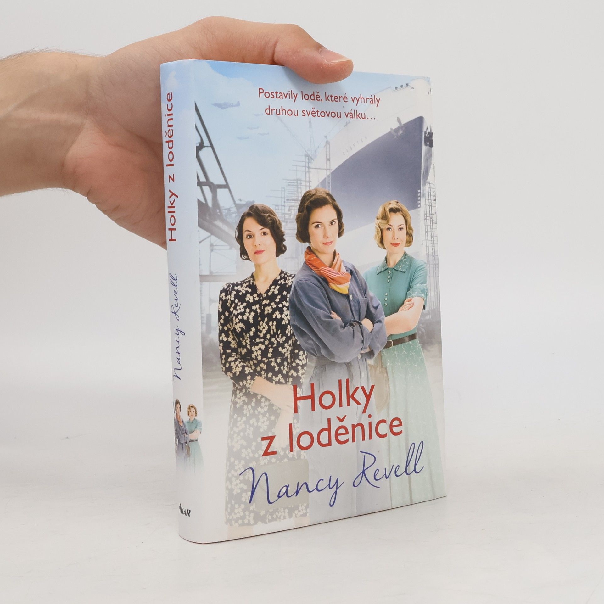 Nancy Revell Holky z loděnice