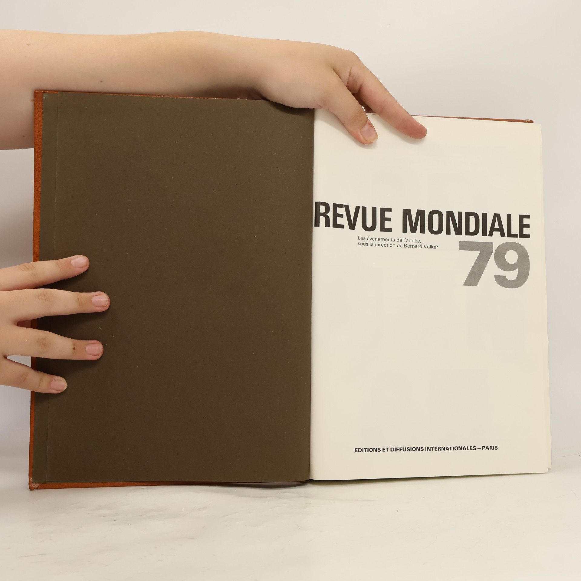 Bernard Volker Revue Mondiale 79