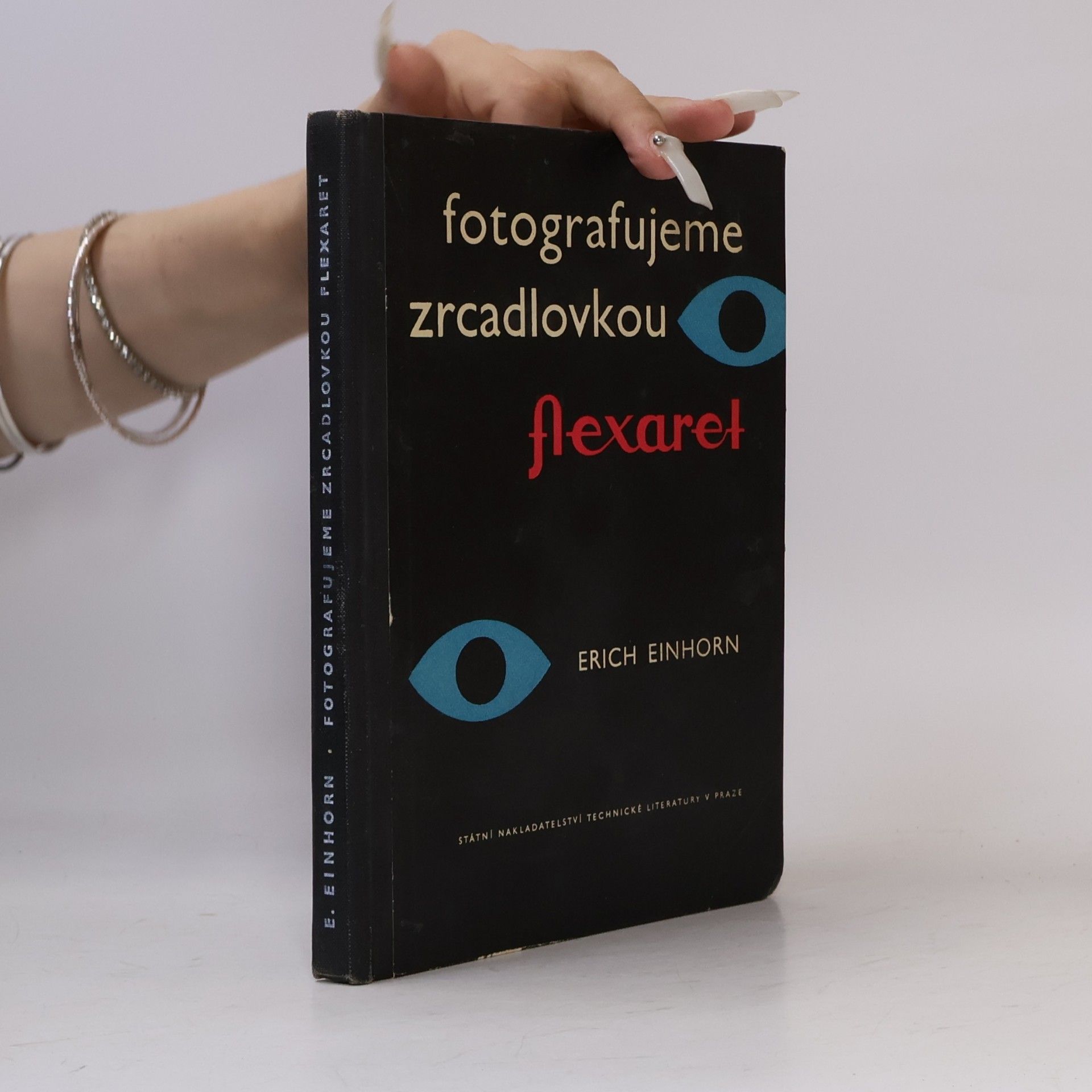 Fotografujeme zrcadlovkou Flexaret