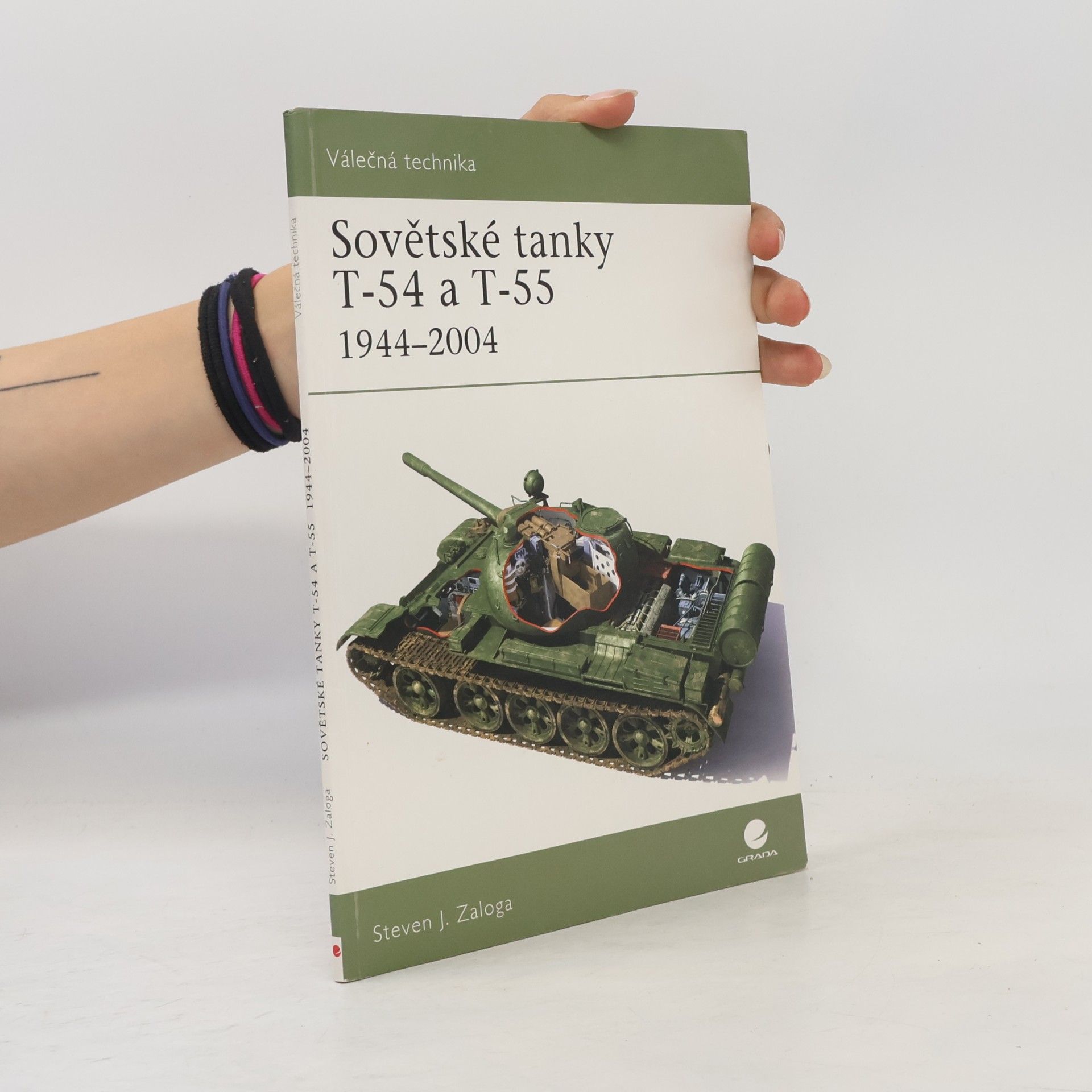Steve J. Zaloga Sovětské tanky T-54 a T-55 -- 1944-2004