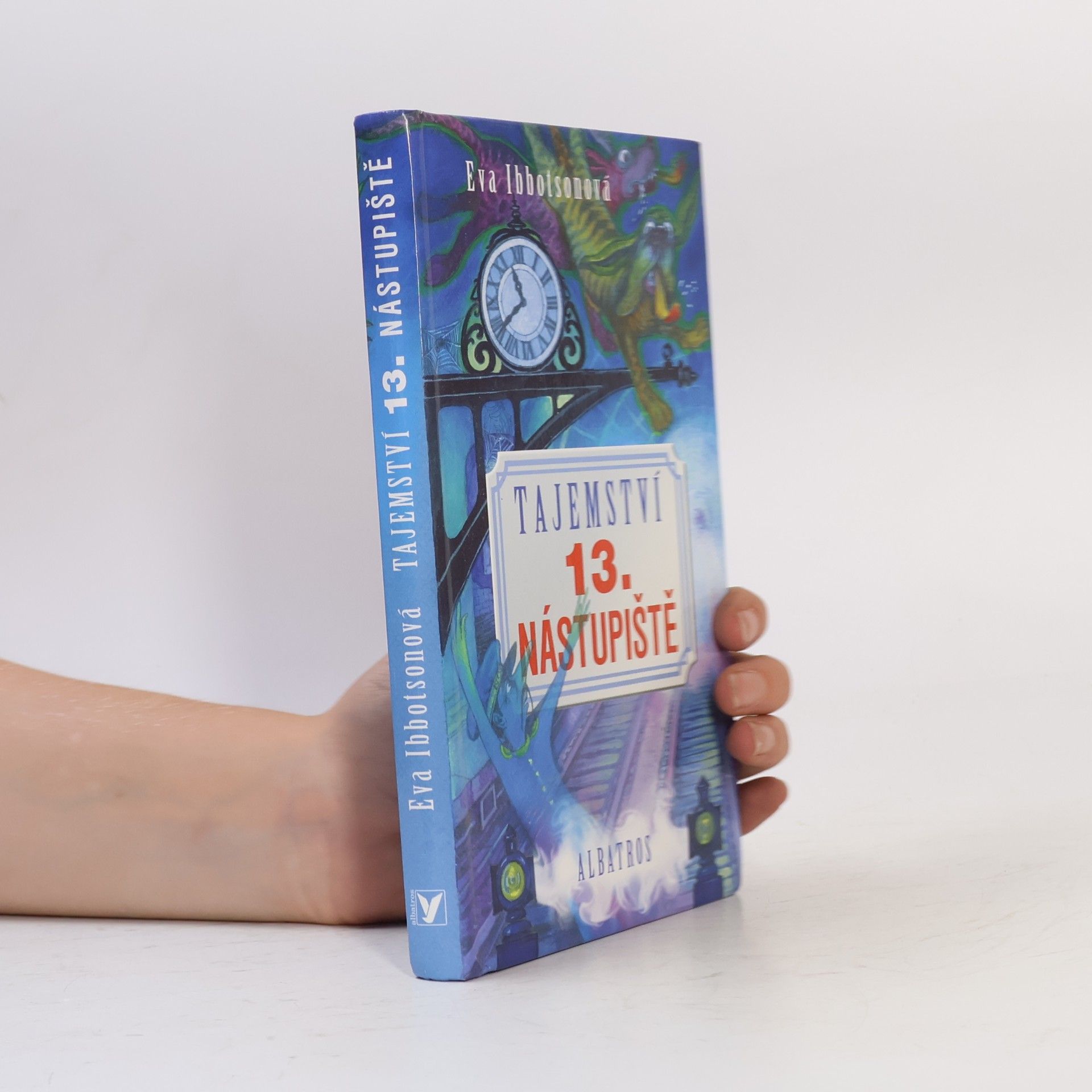 Eva Ibbotson Tajemství 13. nástupiště