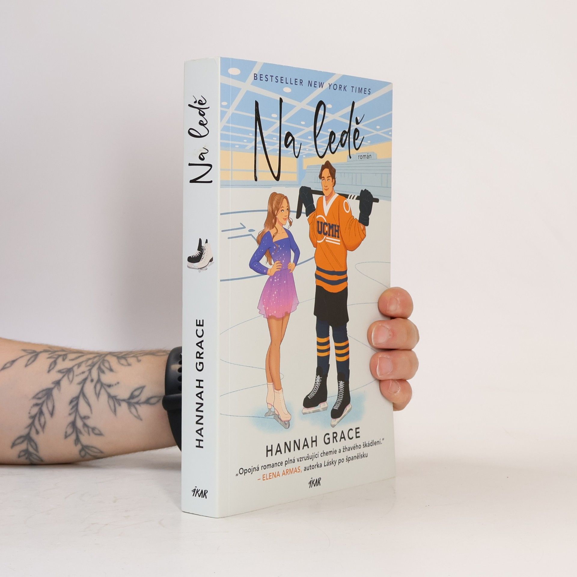 Hannah Grace Na ledě
