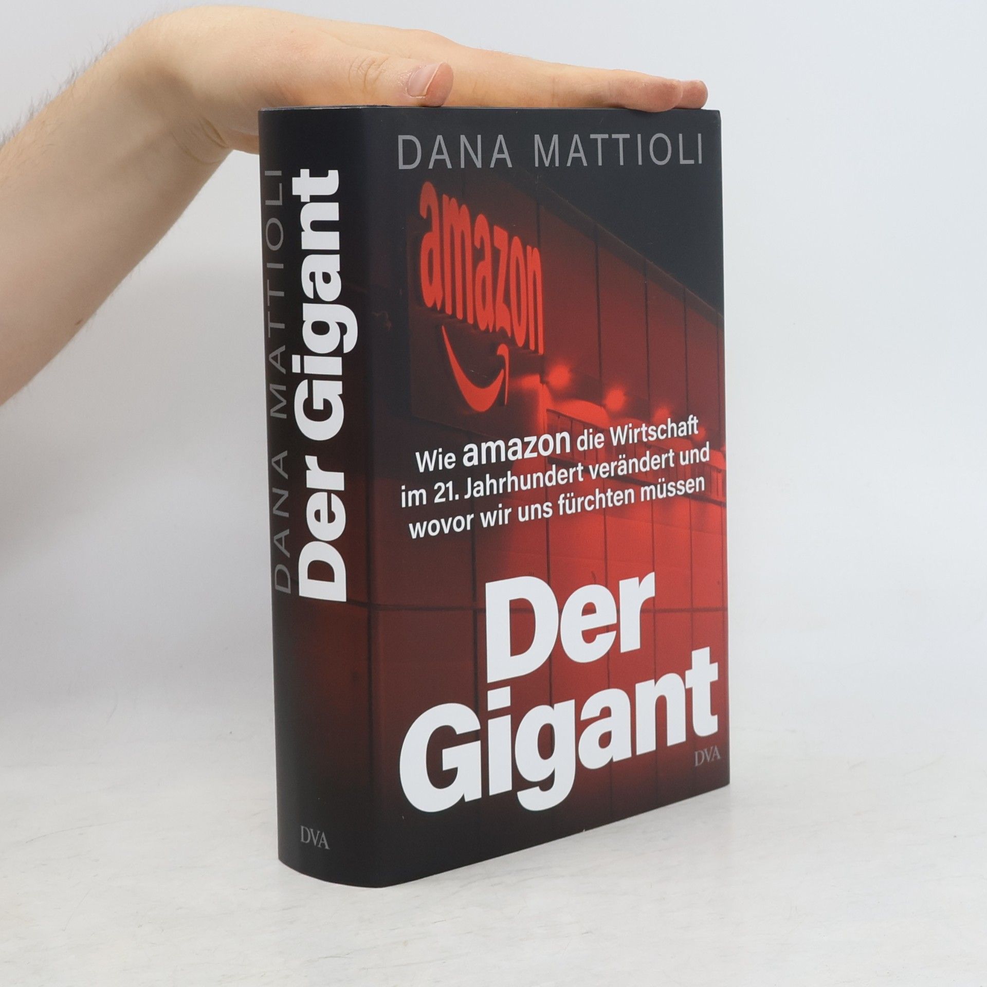 Dana Mattioli Der Gigant
