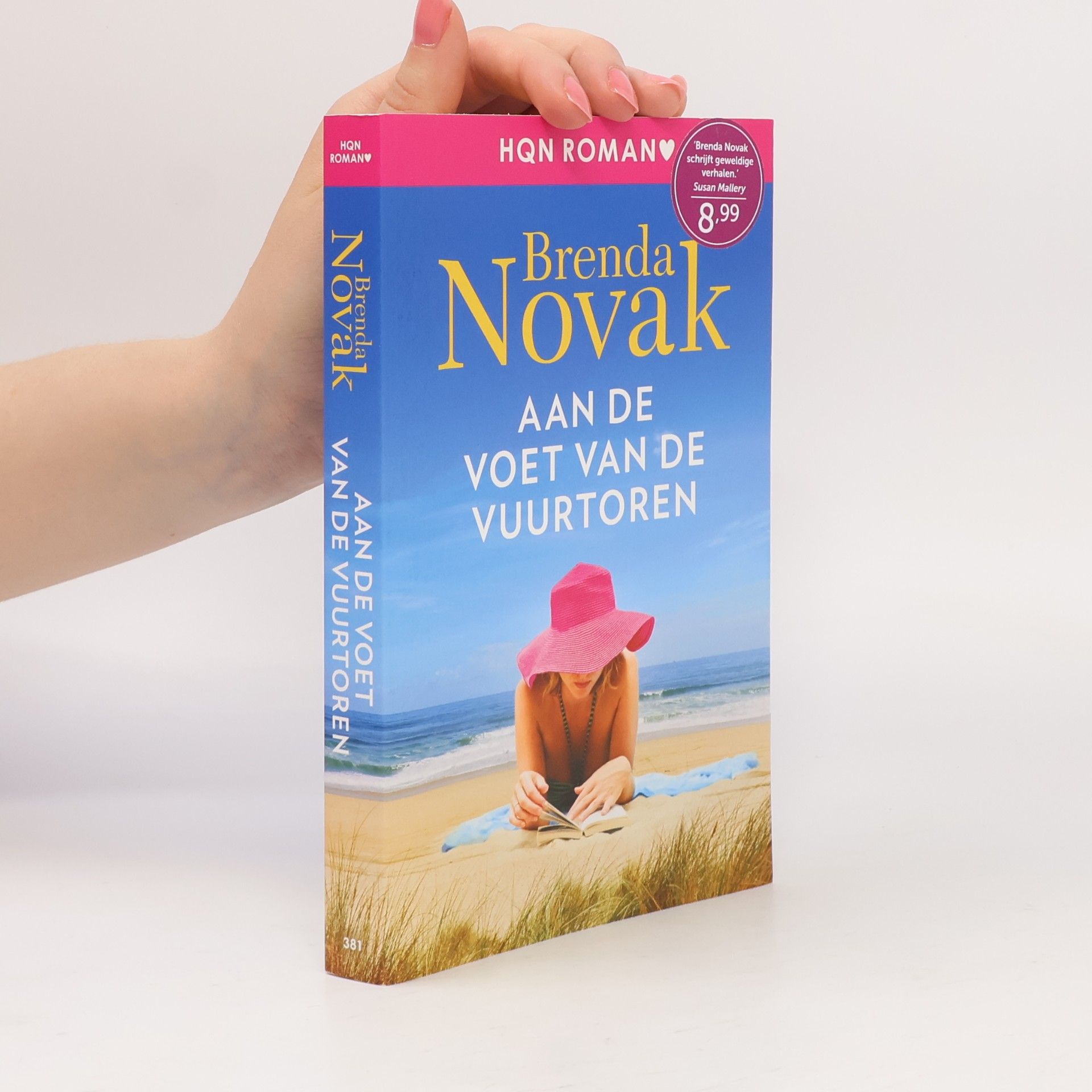 Aan de voet van de vuurtoren 381