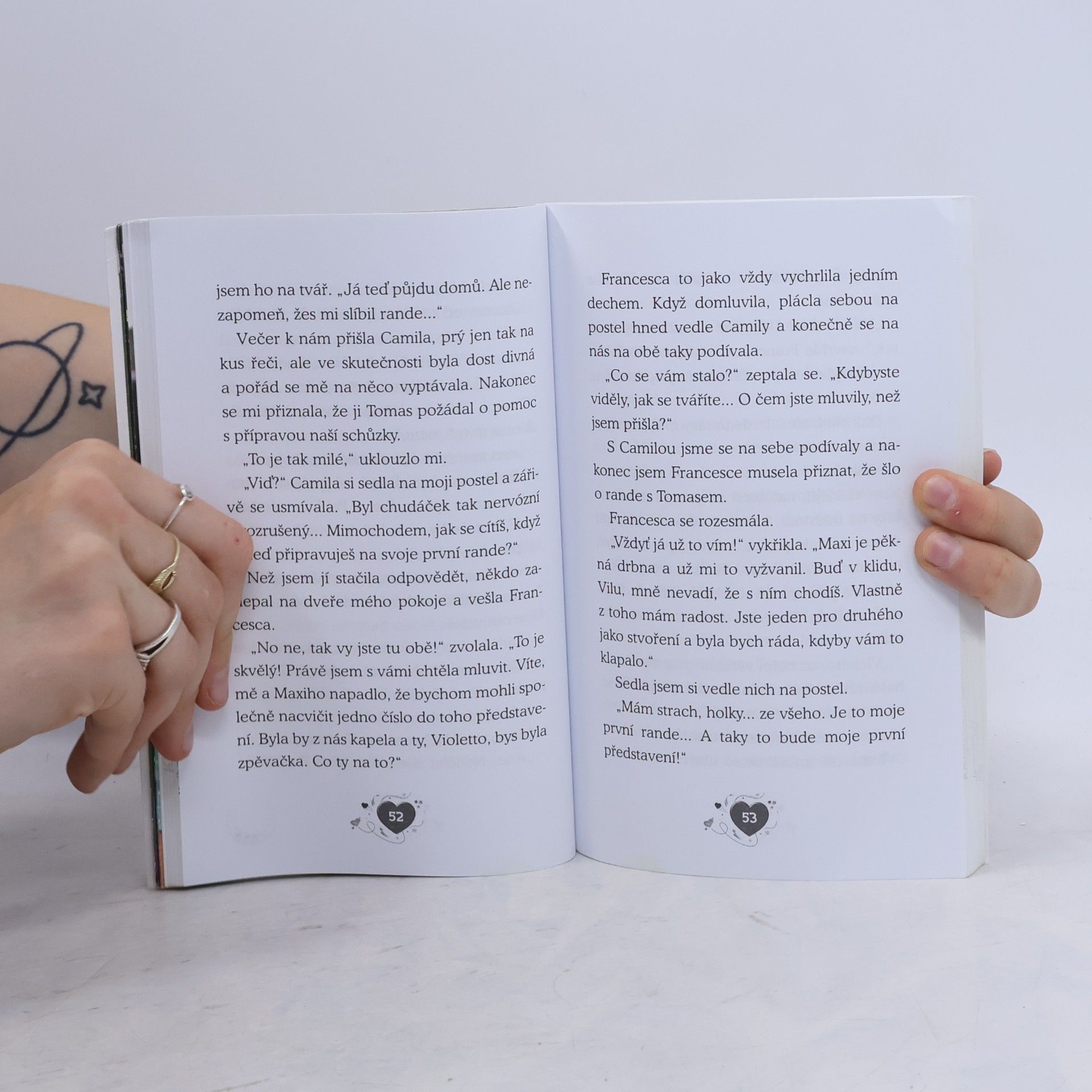 nezn. Rozpolcené srdce: Na motivy úspěšného seriálu z produkce Disney Channel