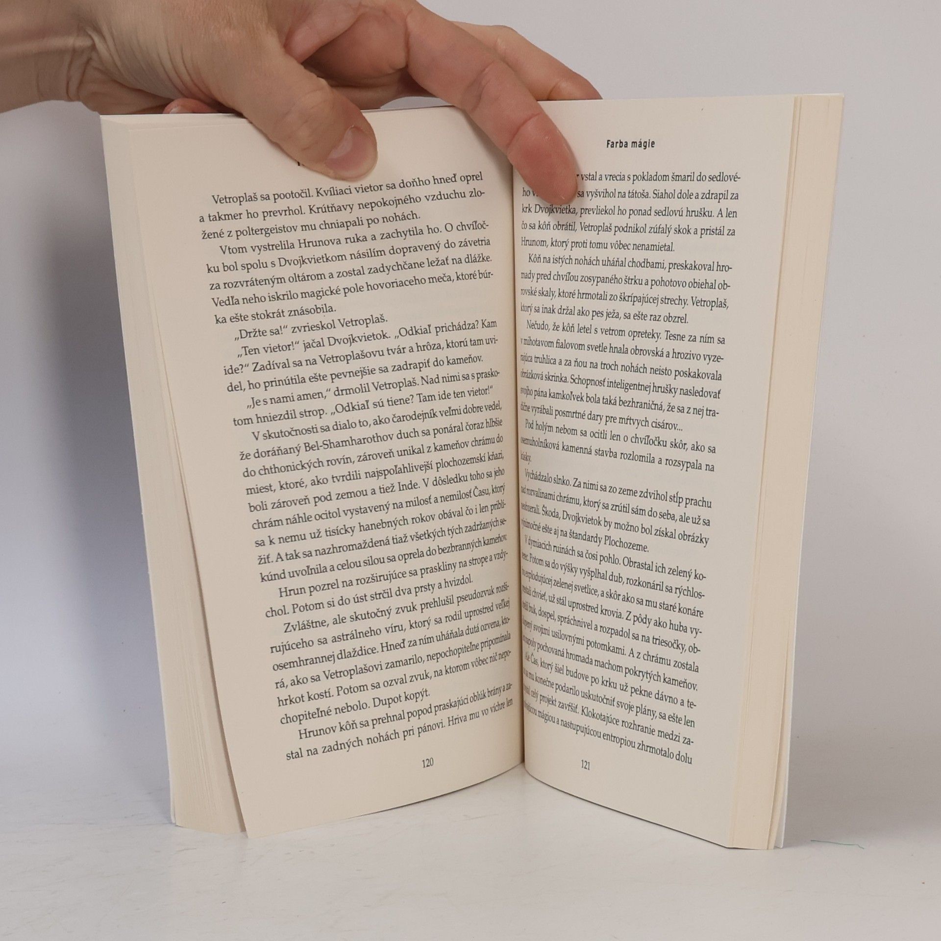 Terry Pratchett Farba mágie