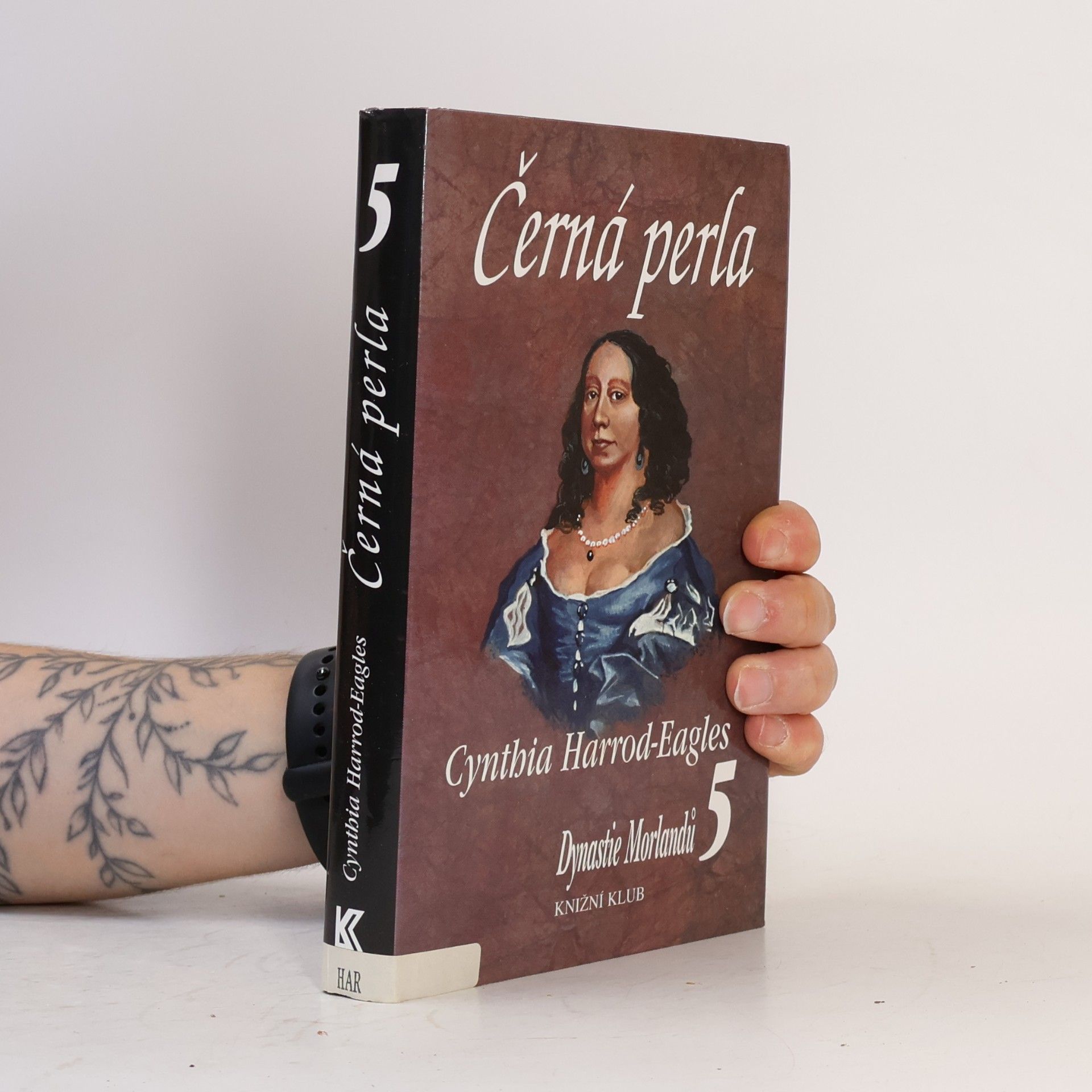 Cynthia Harrod-Eagles Dynastie Morlandů 5. Černá perla