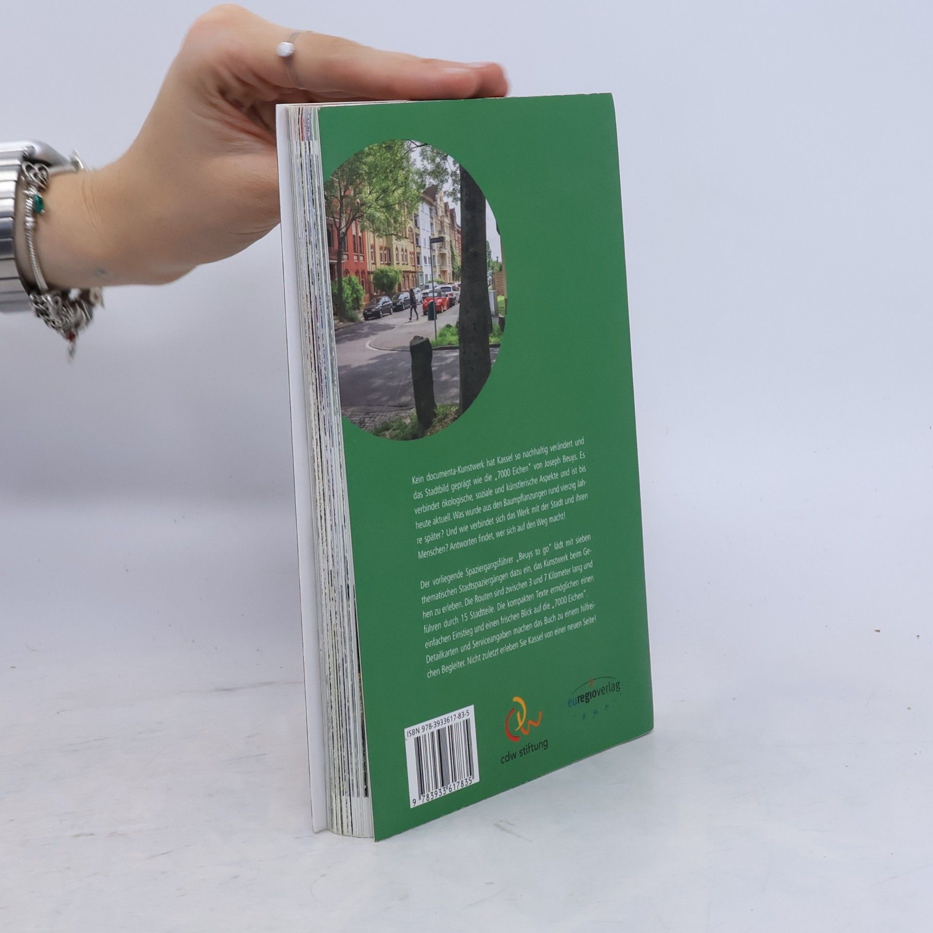 Karin Thielecke Beuys to go