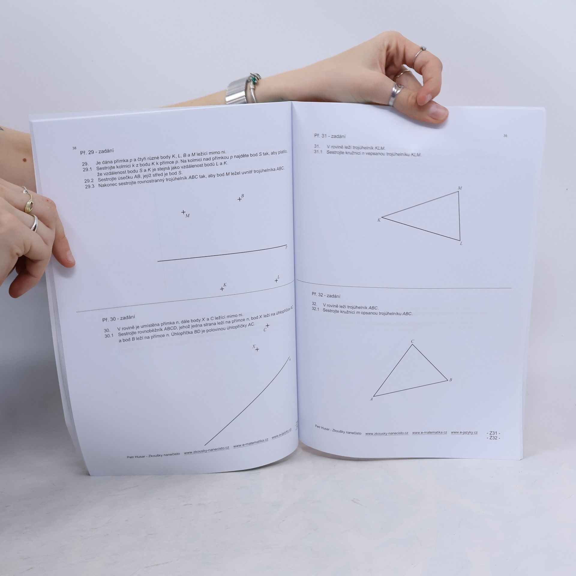 Petr Husar Konstrukční geometrie ke státním přijímacím zkouškám pro 7. třídu 1