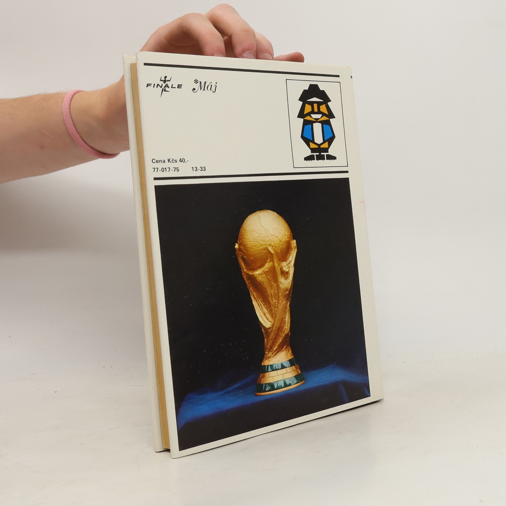 Imrich Hornáček Svetový pohár. 10 futbalových šampionátov