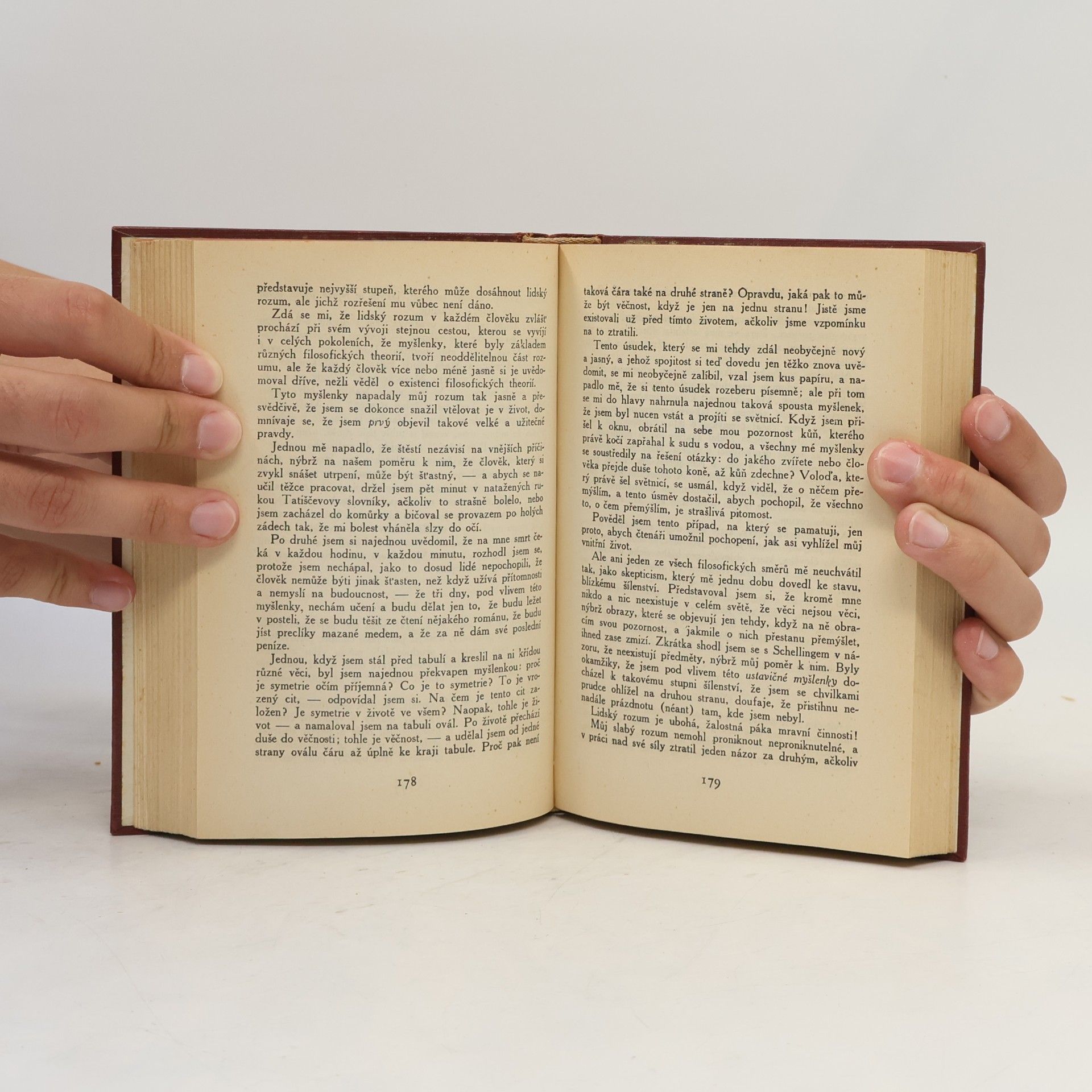 Lew Nikolajewitsch Tolstoi Spisy XII. Tři povídky. Dětství, chlapectví, jinošství