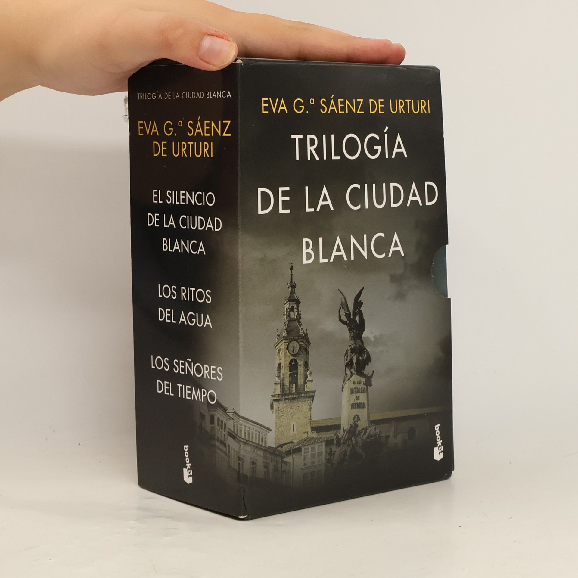 Eva García Sáenz de Urturi Estuche Trilogía de la Ciudad Blanca