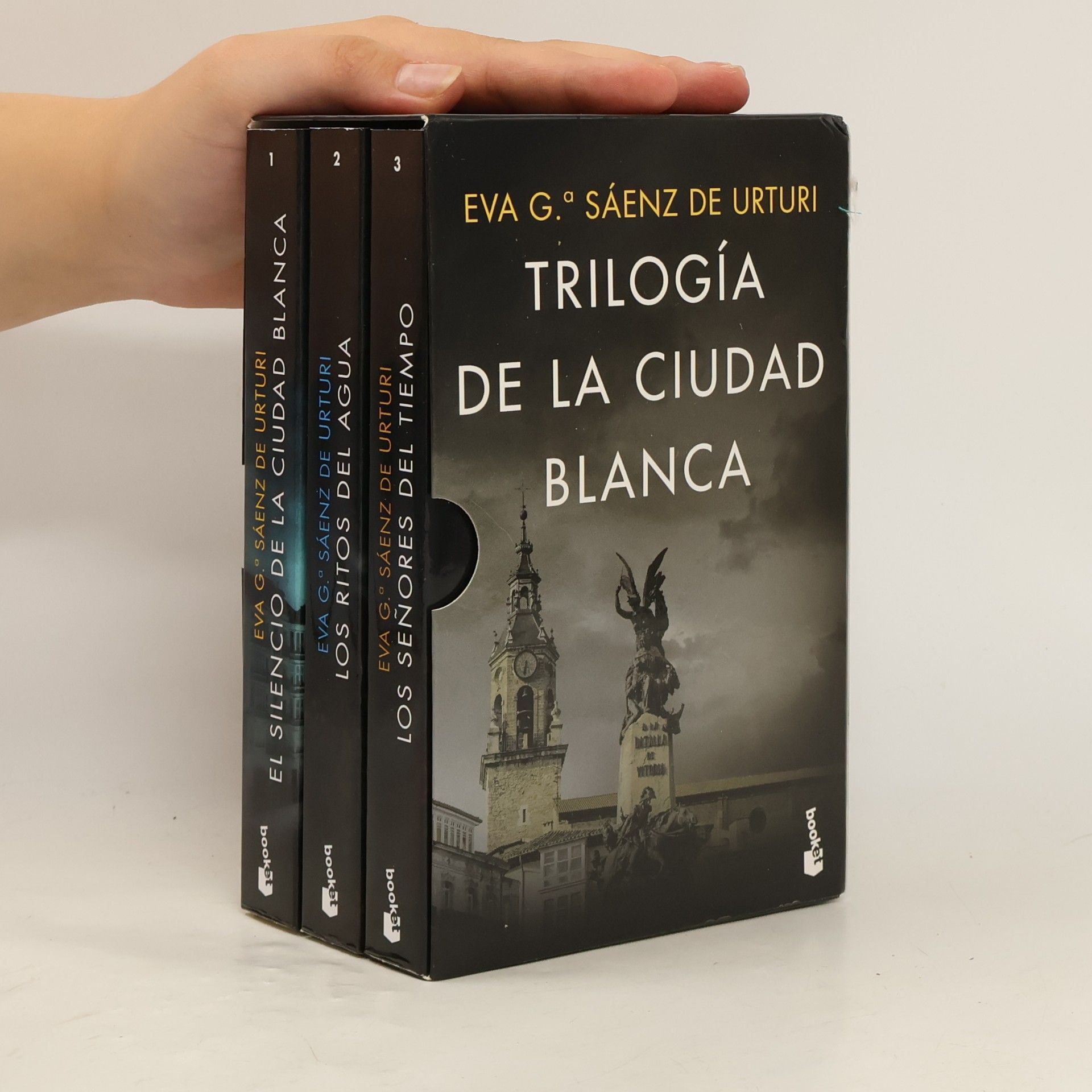 Eva García Sáenz de Urturi Estuche Trilogía de la Ciudad Blanca