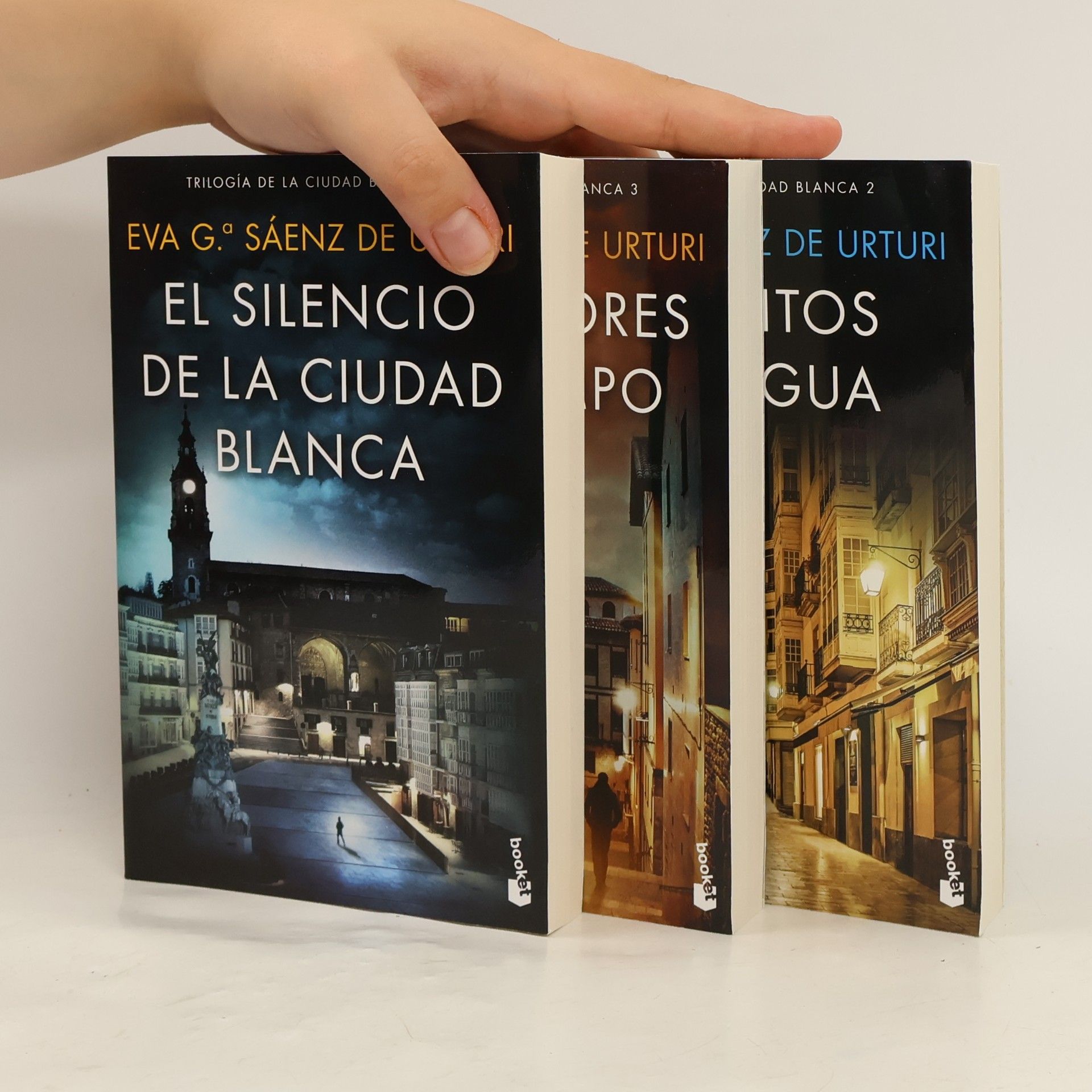 Eva García Sáenz de Urturi Estuche Trilogía de la Ciudad Blanca