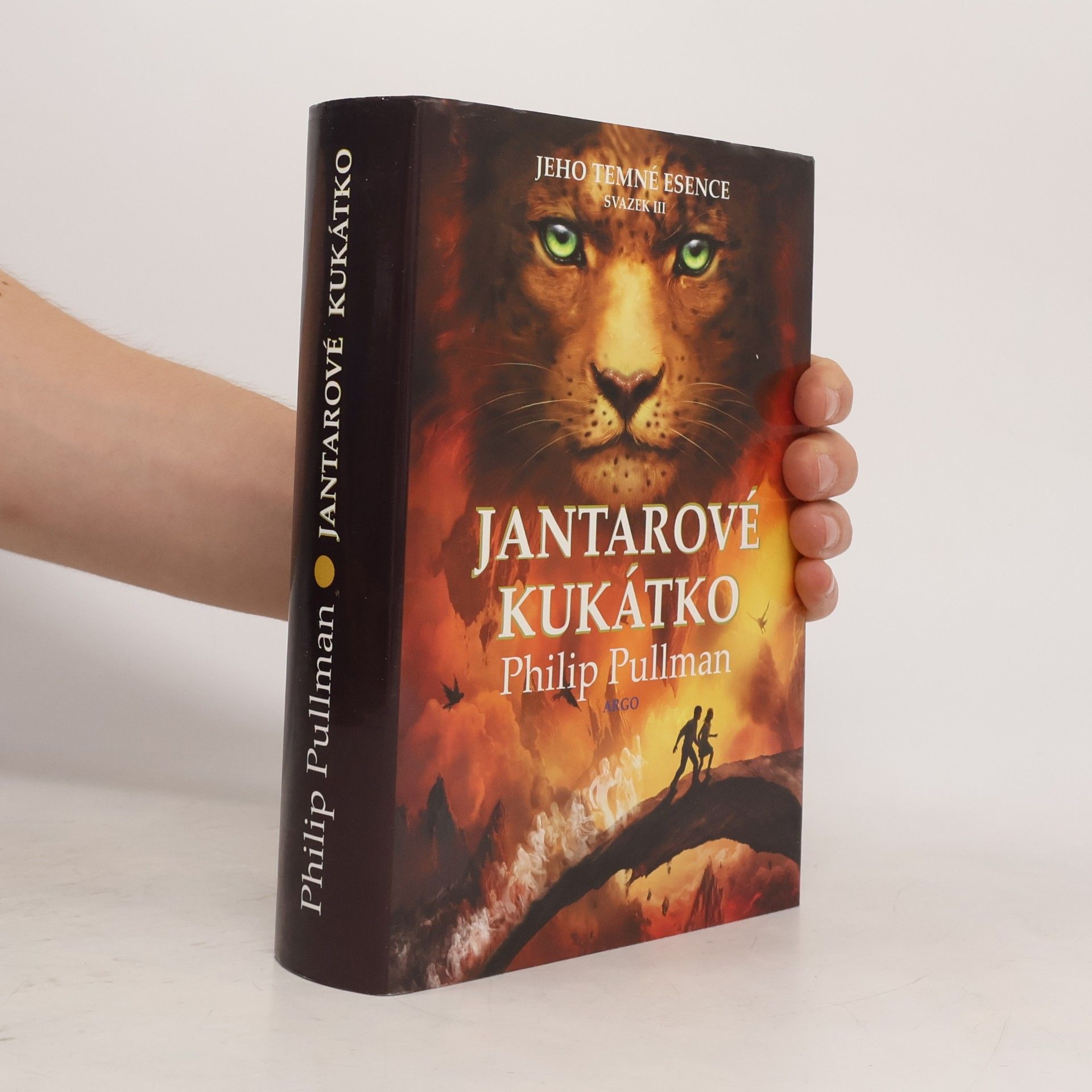 Philip Pullman Jeho temné esence. Svazek III, Jantarové kukátko