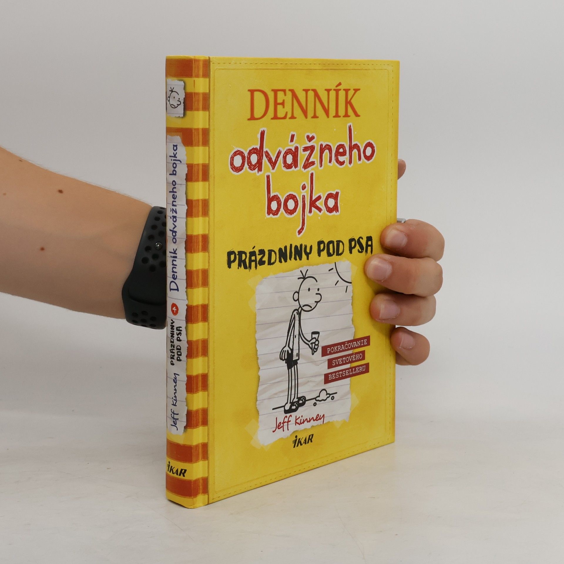 Jeff Kinney Denník odvážneho bojka 4: Prázdniny pod psa