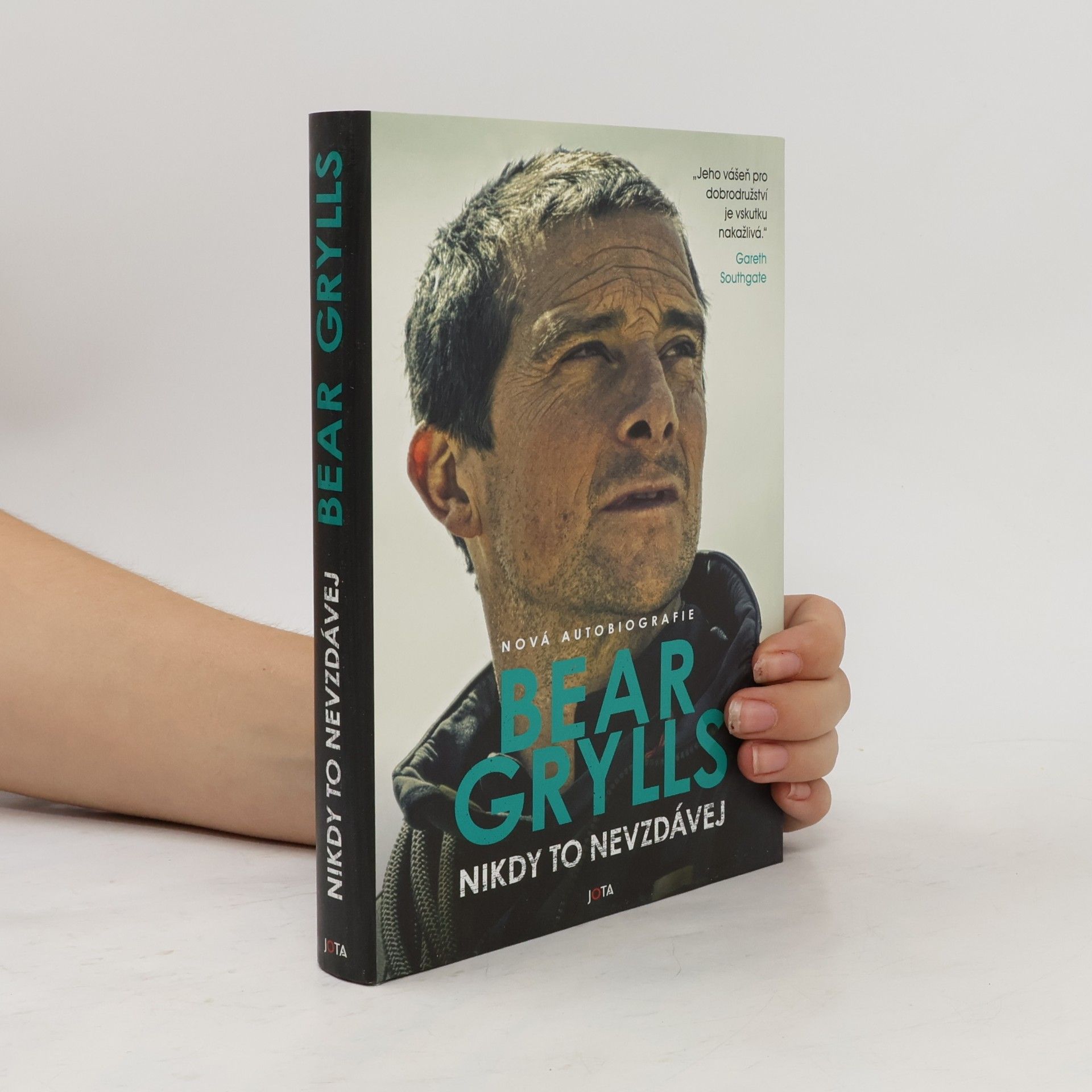 Bear Grylls Nikdy to nevzdávej