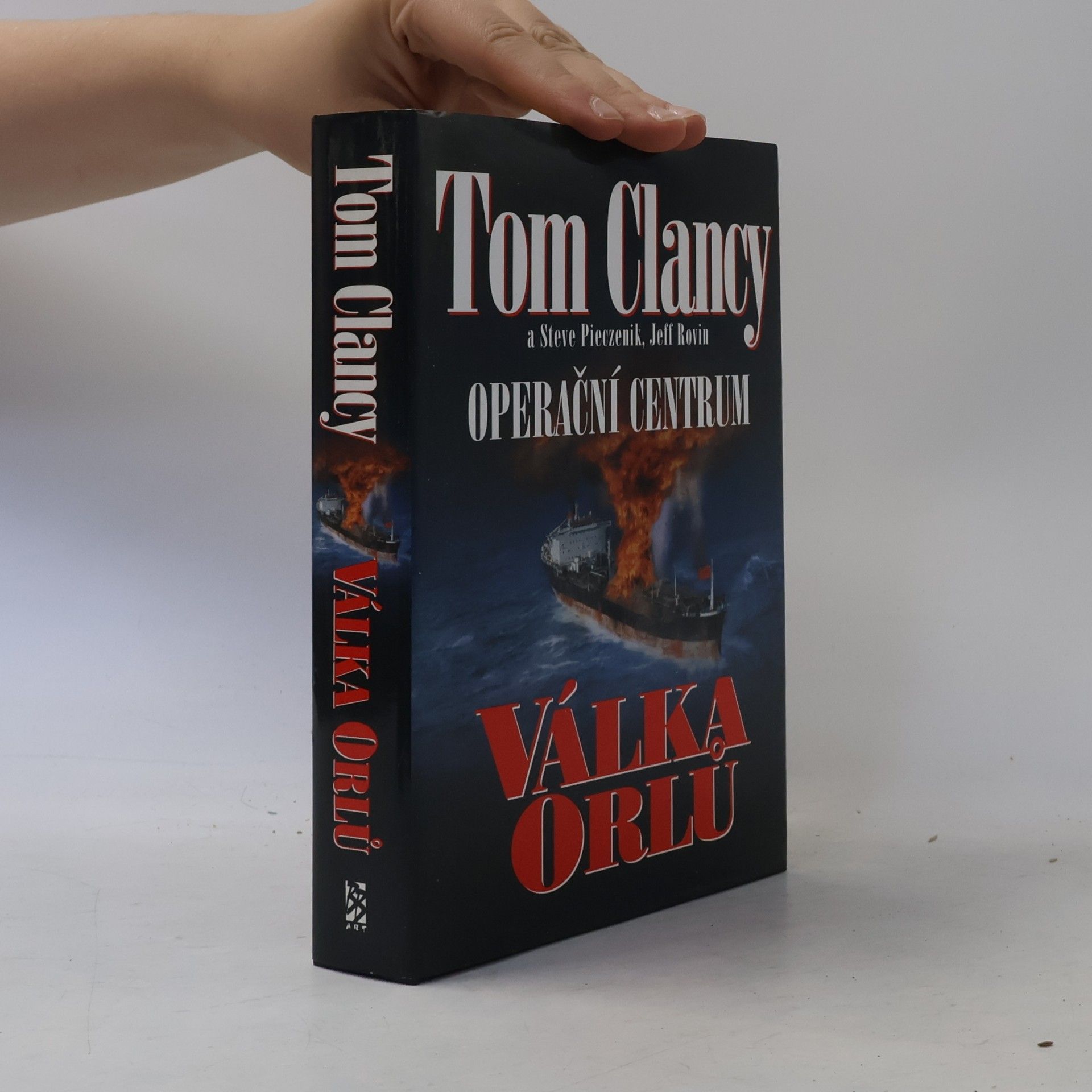 Jeff Rovin Operační centrum. Válka orlů