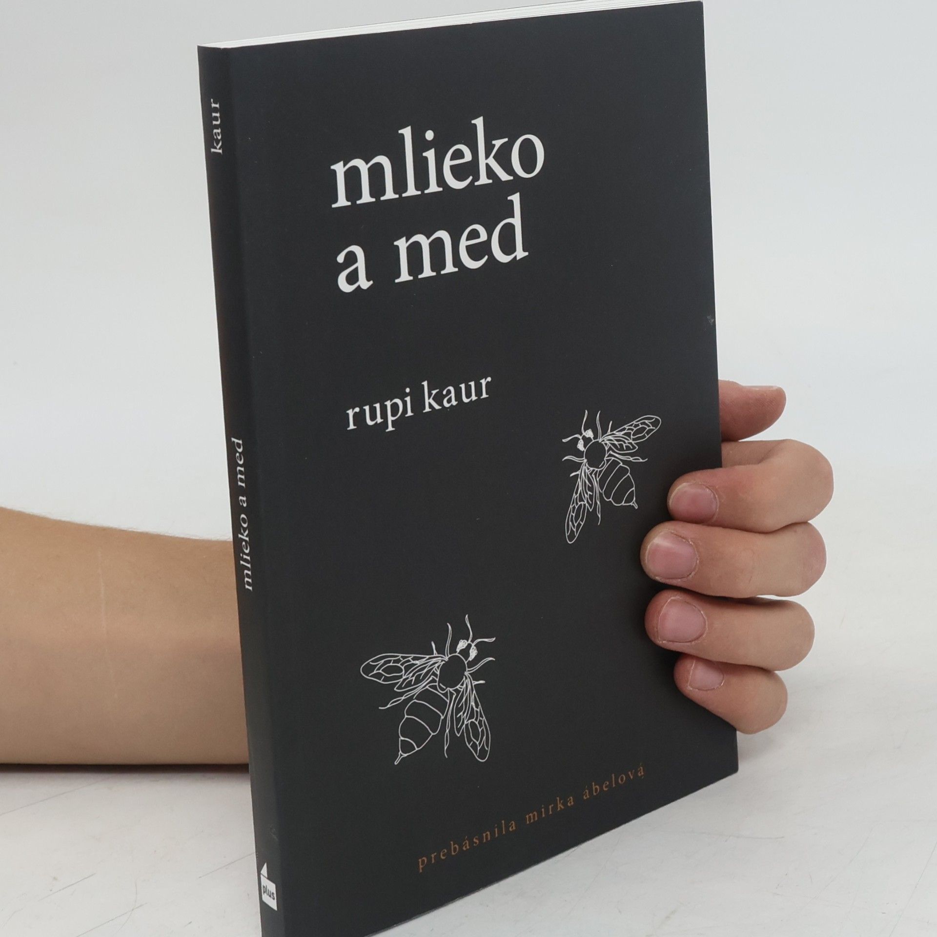 Rupi Kaur Mlieko a med