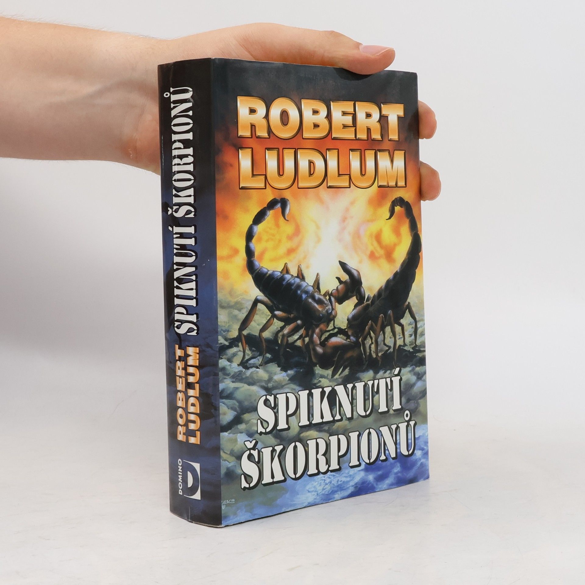 Robert Ludlum Spiknutí škorpionů