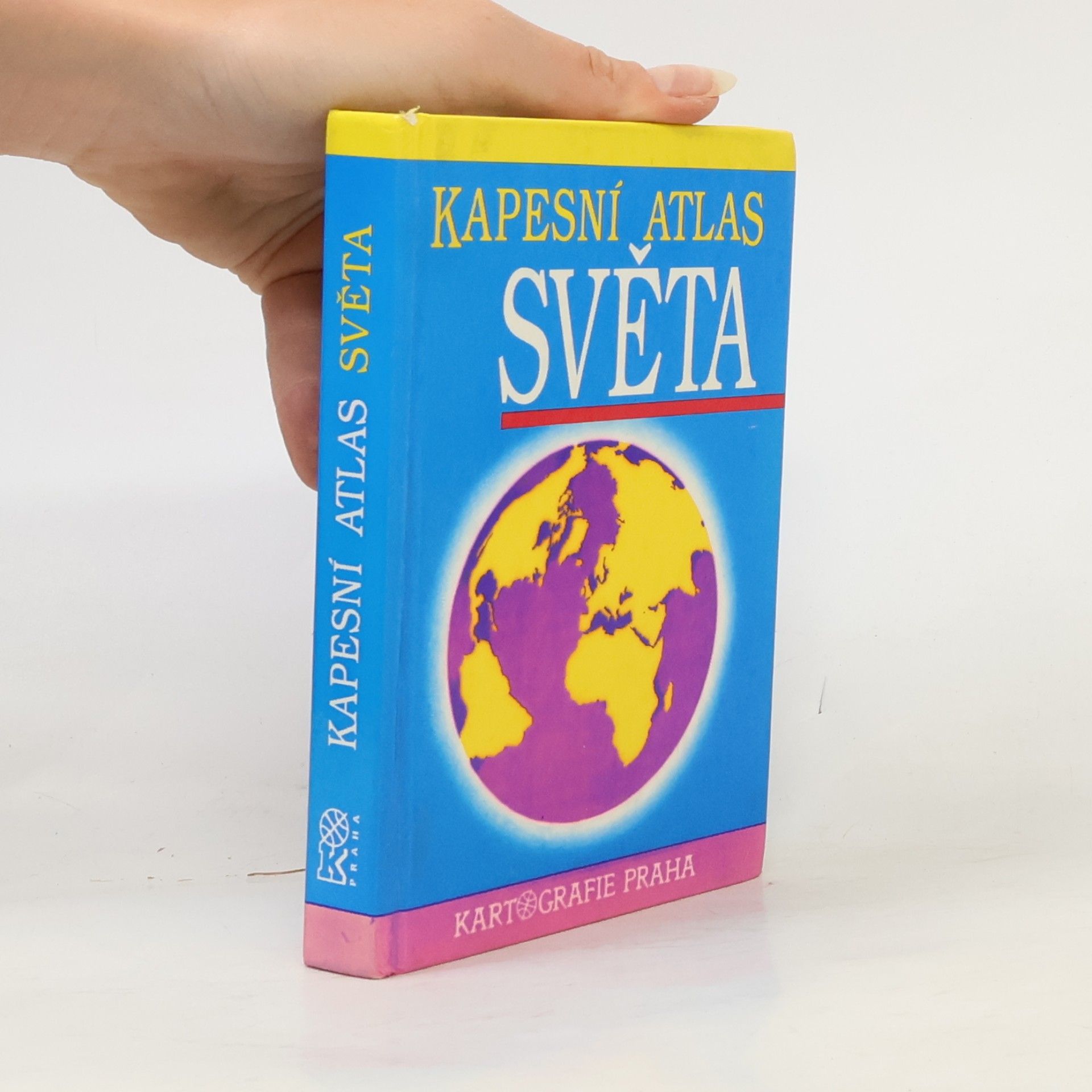 Autorenkollektiv Kapesní atlas světa