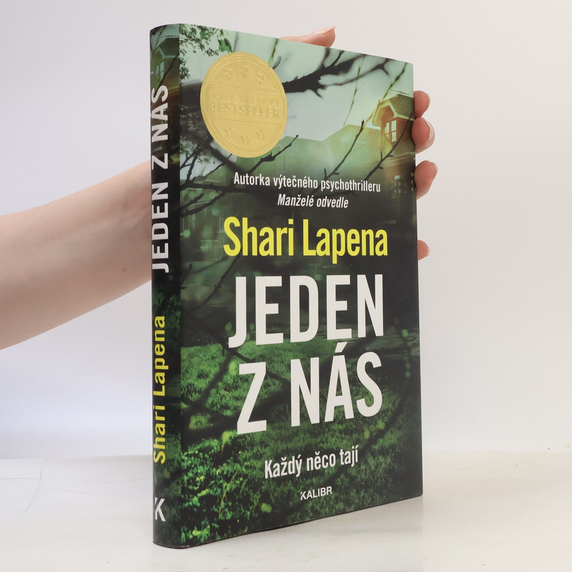 Shari Lapena Jeden z nás