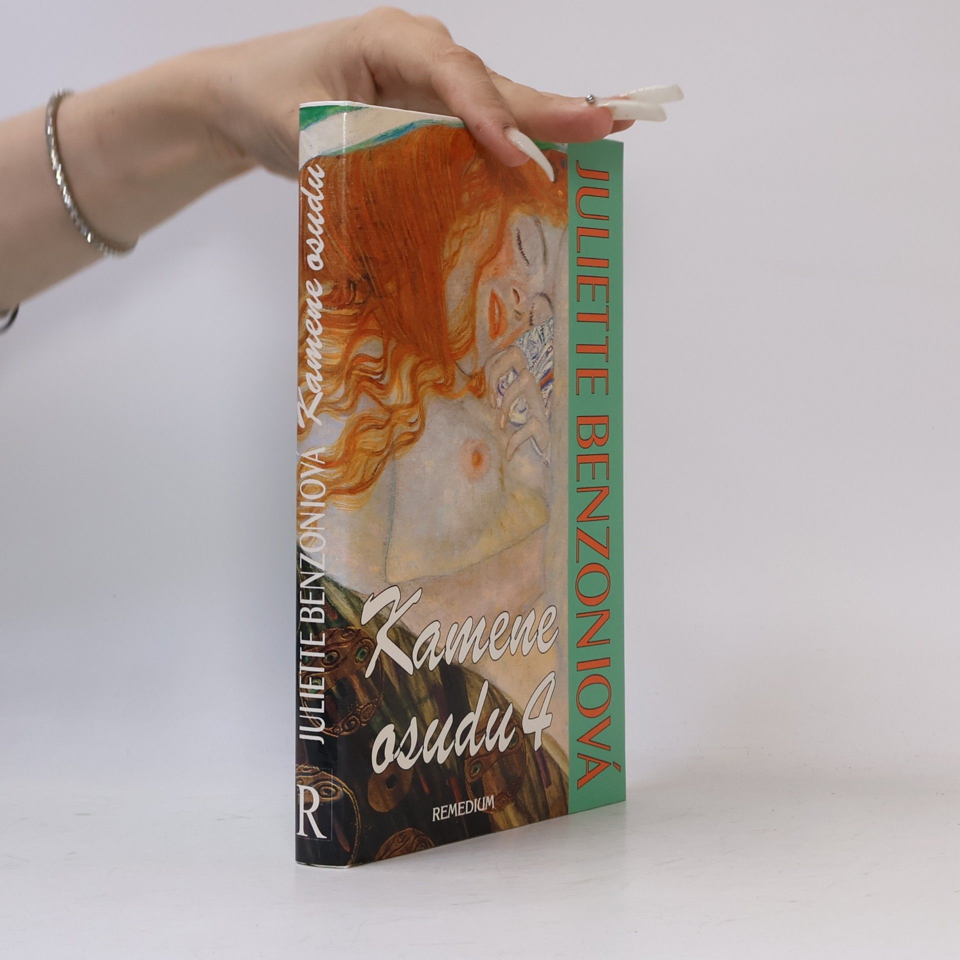 Juliette Benzoni Kamene osudu - Rubín šialenej Jany
