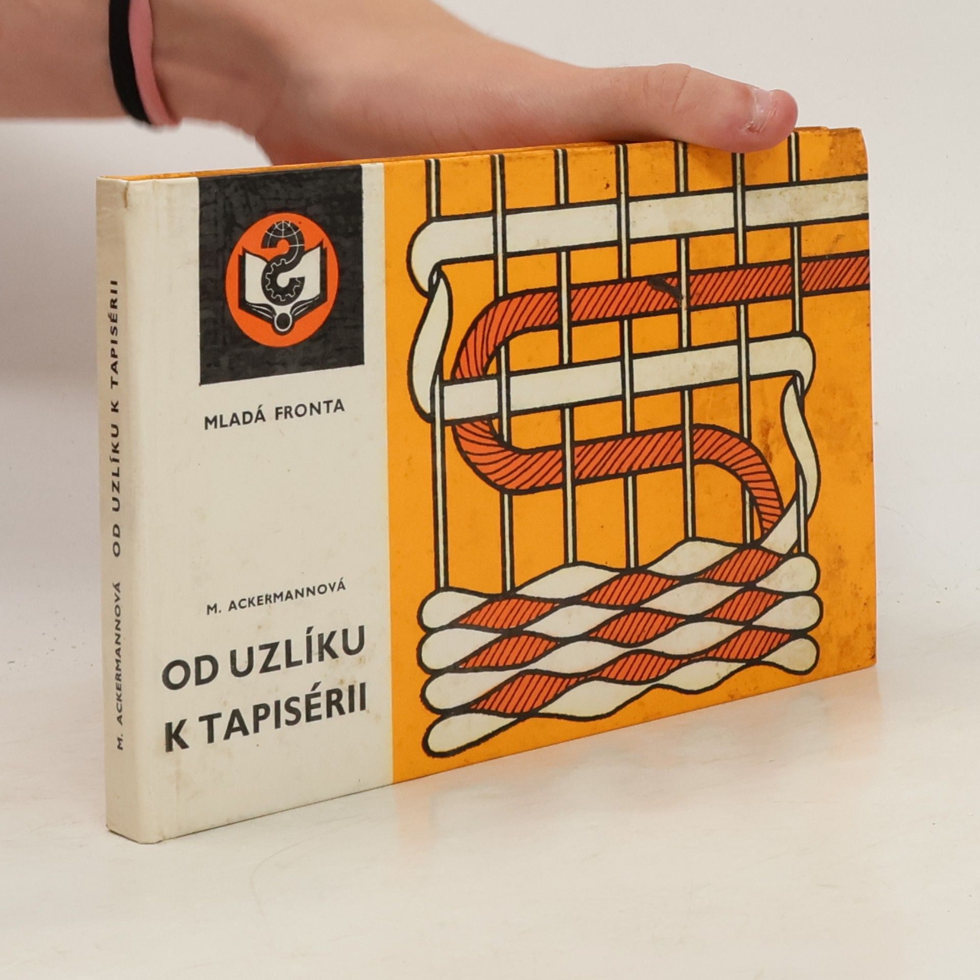 Marie Ackermann Od uzlíku k tapisérii