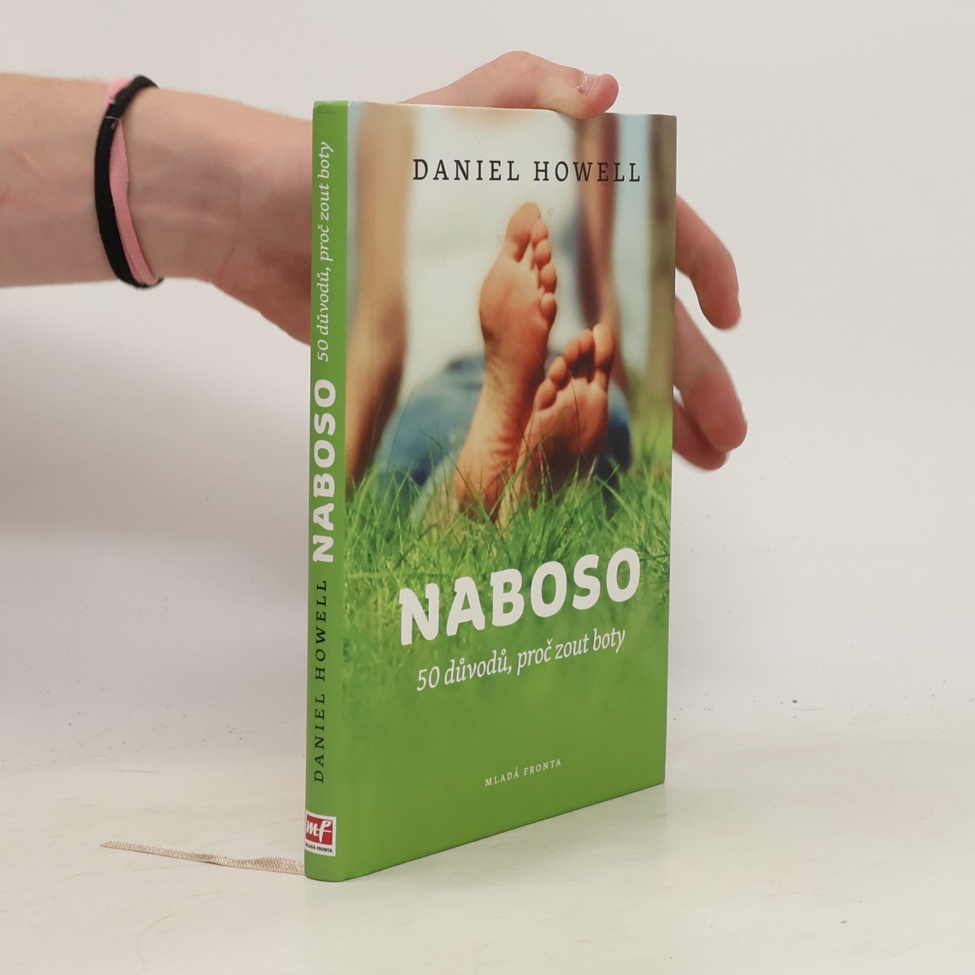 Daniel Howell Naboso : 50 důvodů, proč zout boty