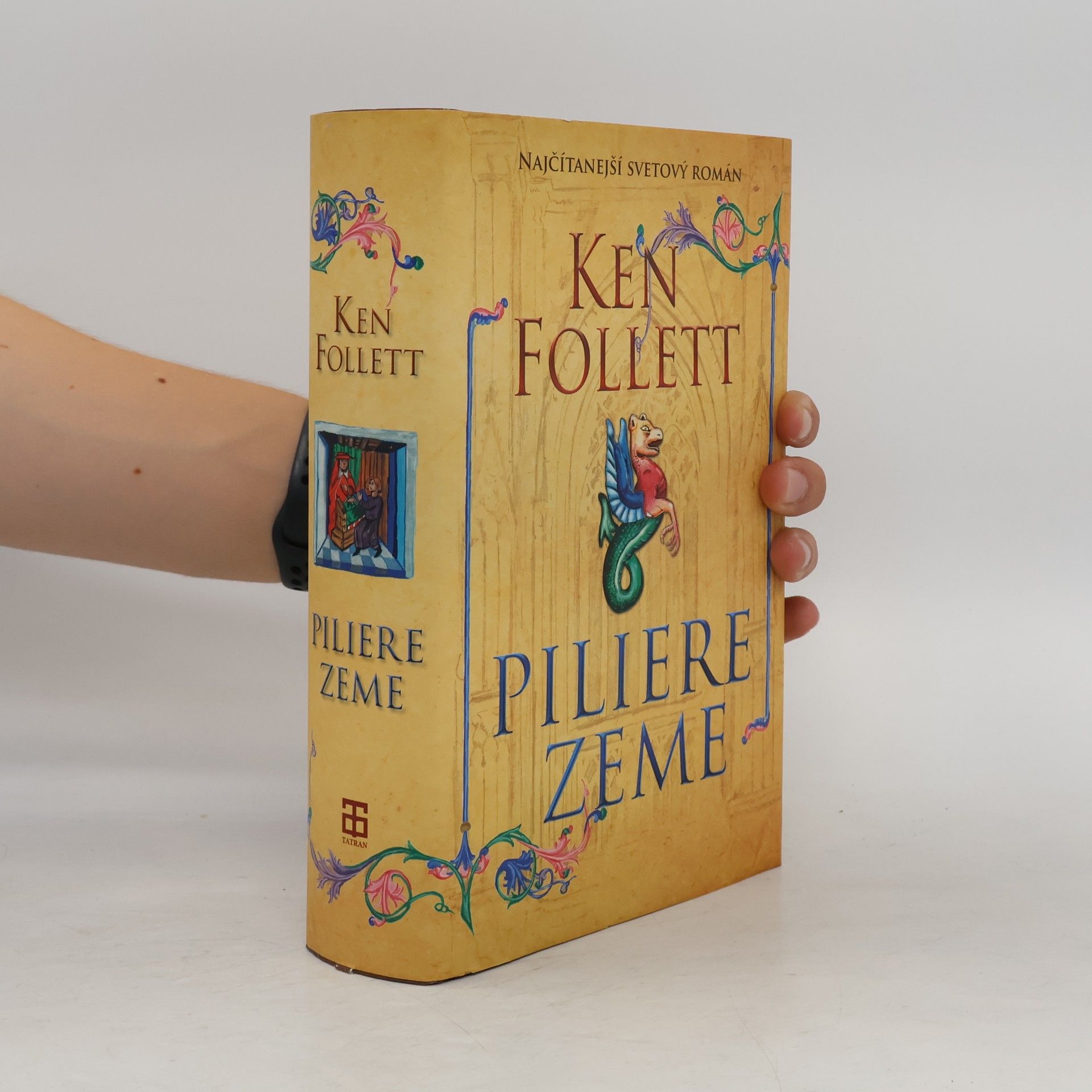 Ken Follett Piliere zeme