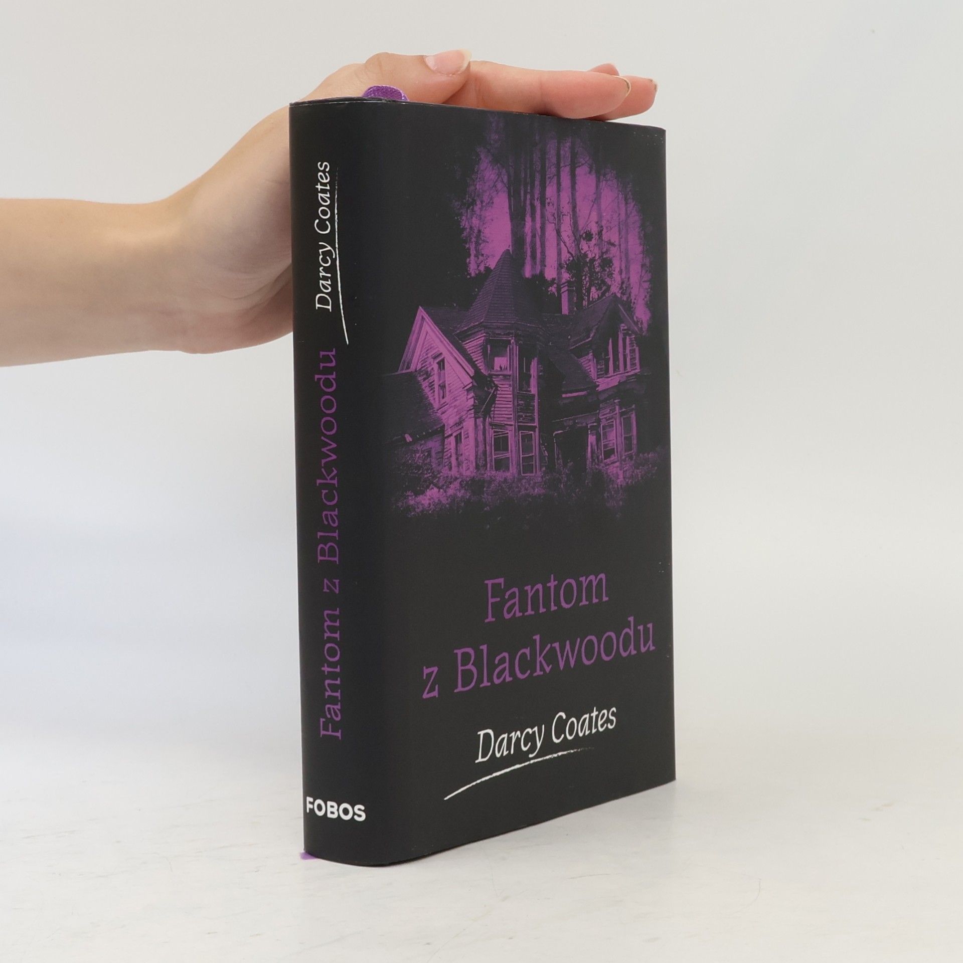 Darcy Coates Fantom z Blackwoodu