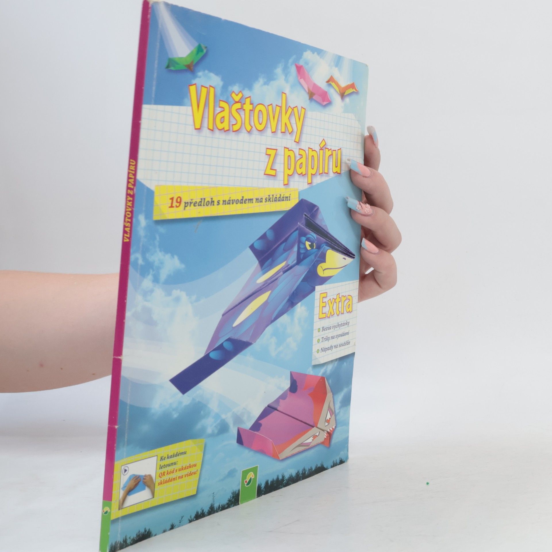 Autores varios Vlaštovky z papíru