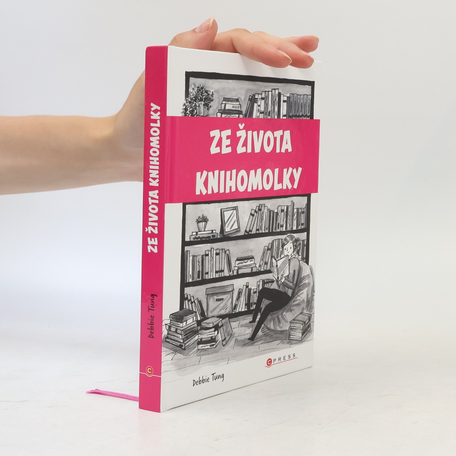 Debbie Tung Ze života knihomolky