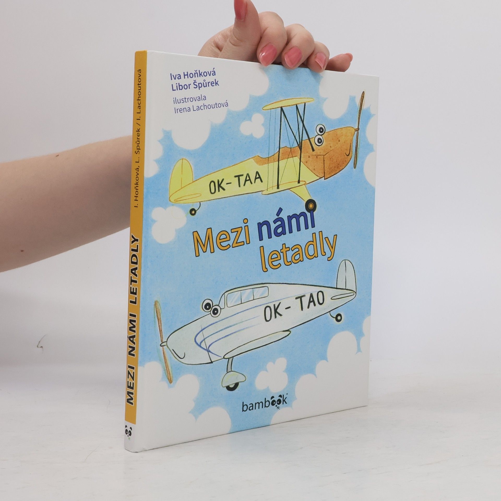 Mezi námi letadly