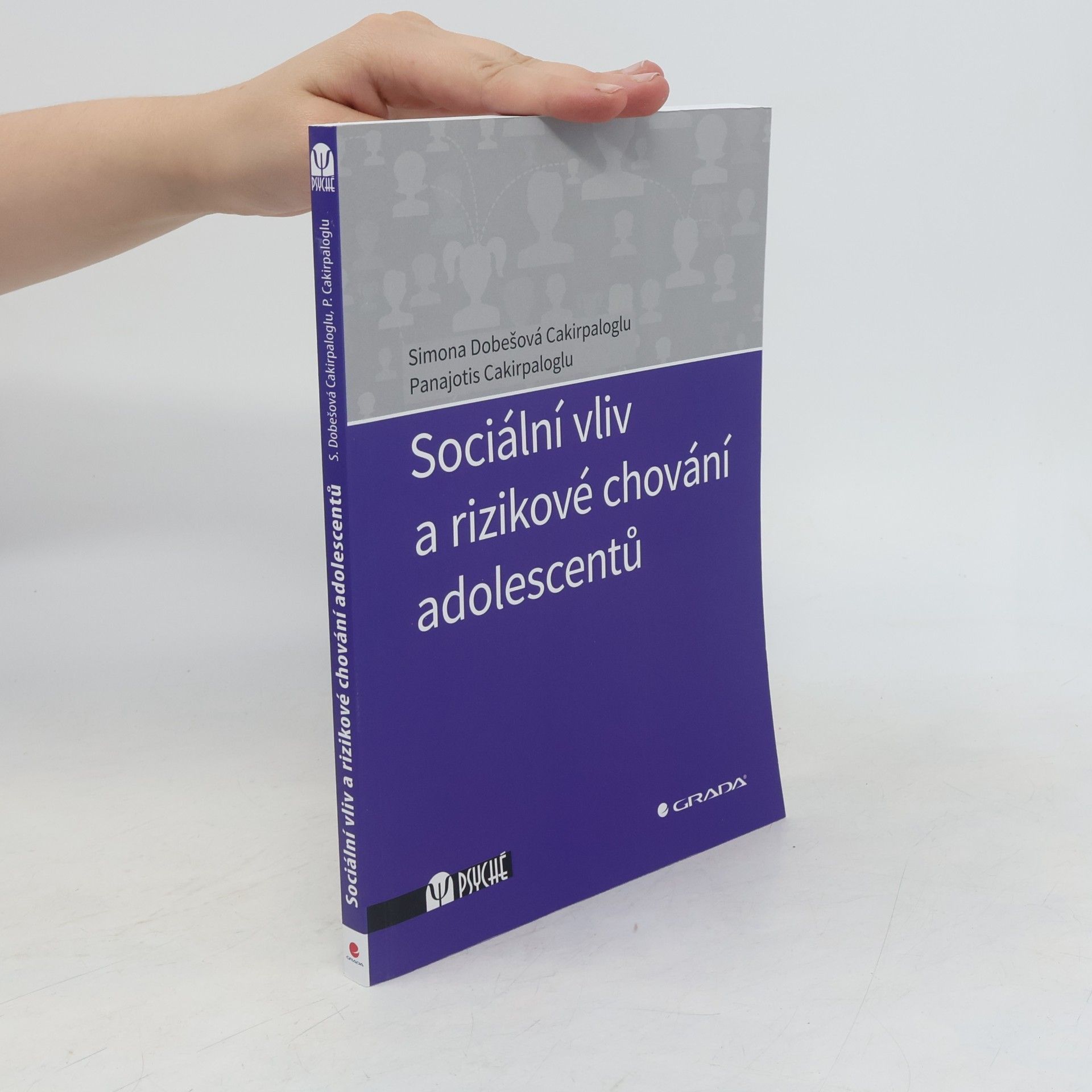 Simona Cakirpaloglu Sociální vliv a rizikové chování adolescentů
