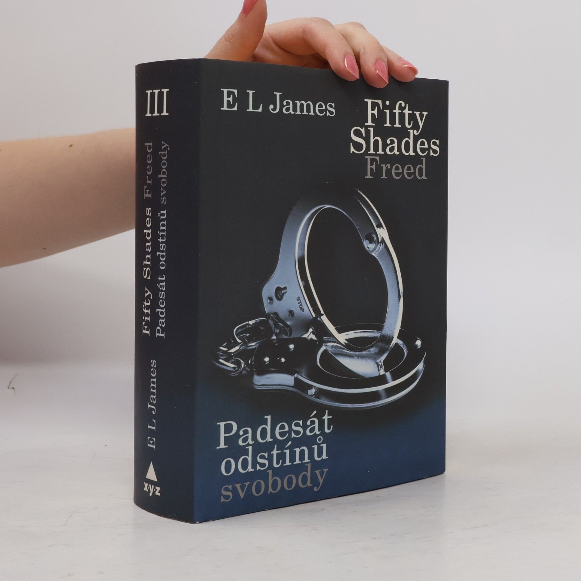 E. L. James Padesát odstínů svobody