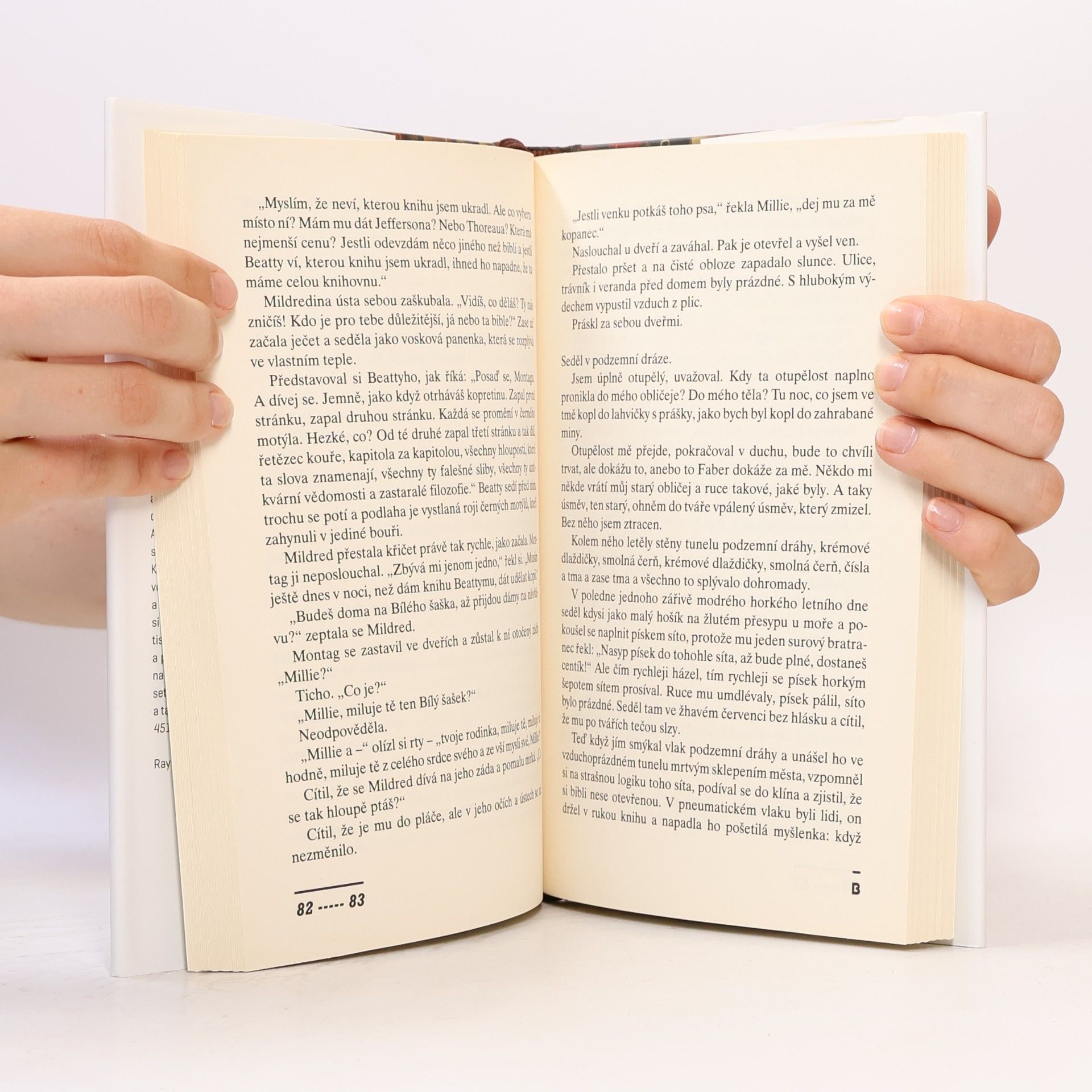 Ray Bradbury 451 stupňů Fahrenheita