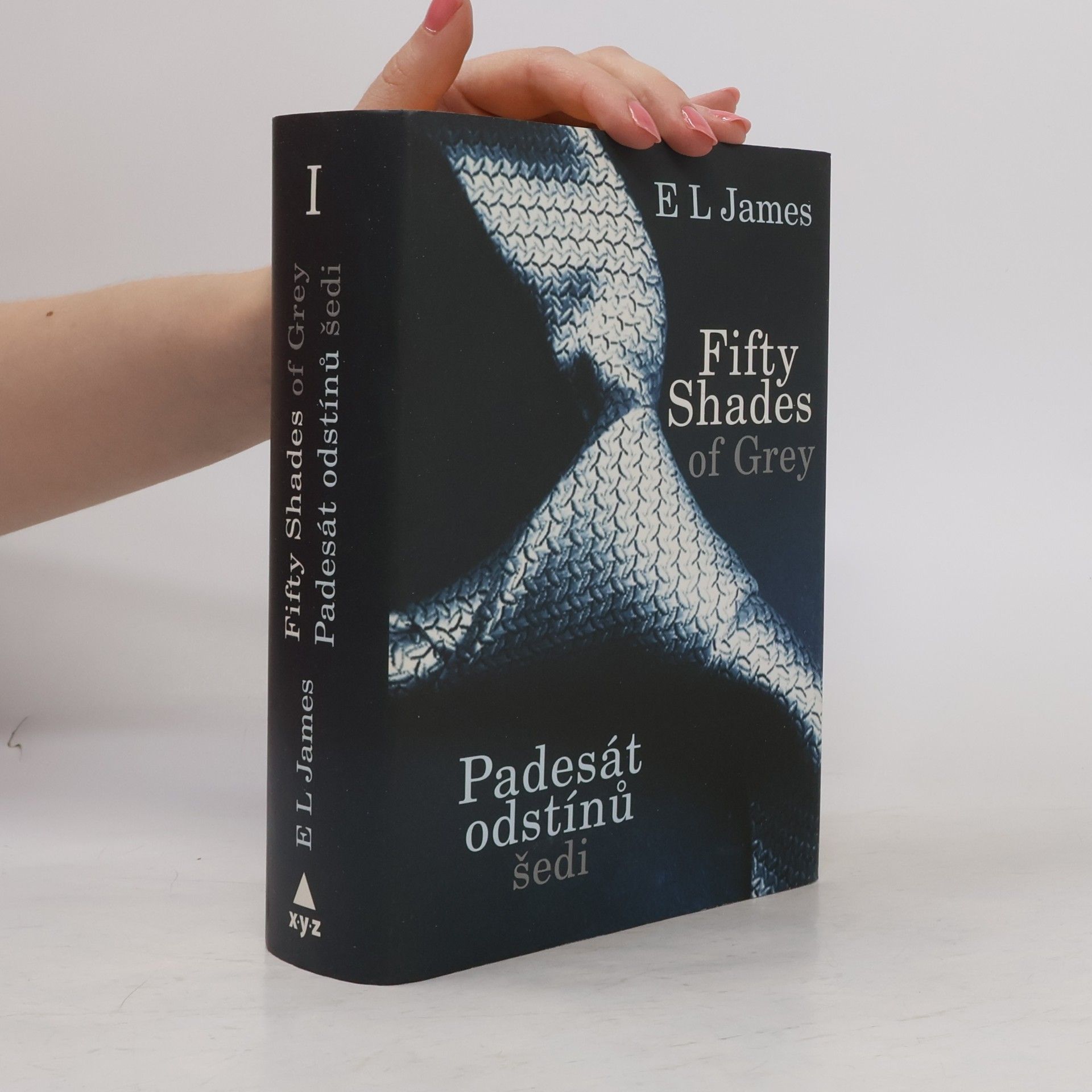 E. L. James Padesát odstínů šedi